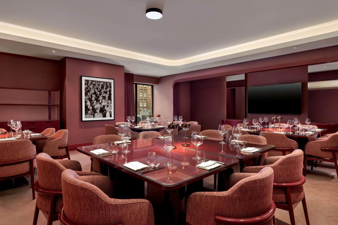 Revery Toronto Downtown, Curio Collection by Hilton
