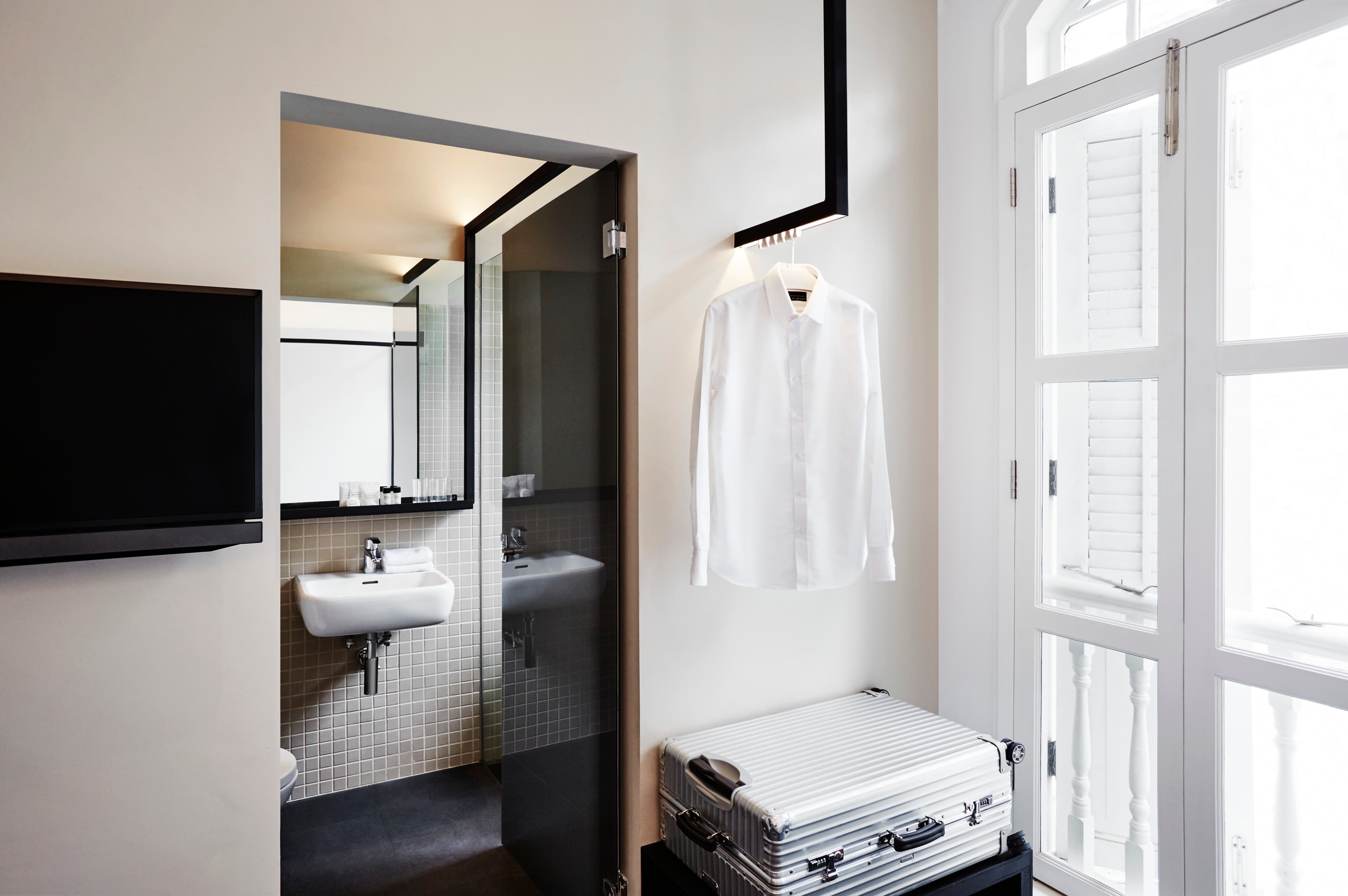 Hotel Mono (SG Clean)