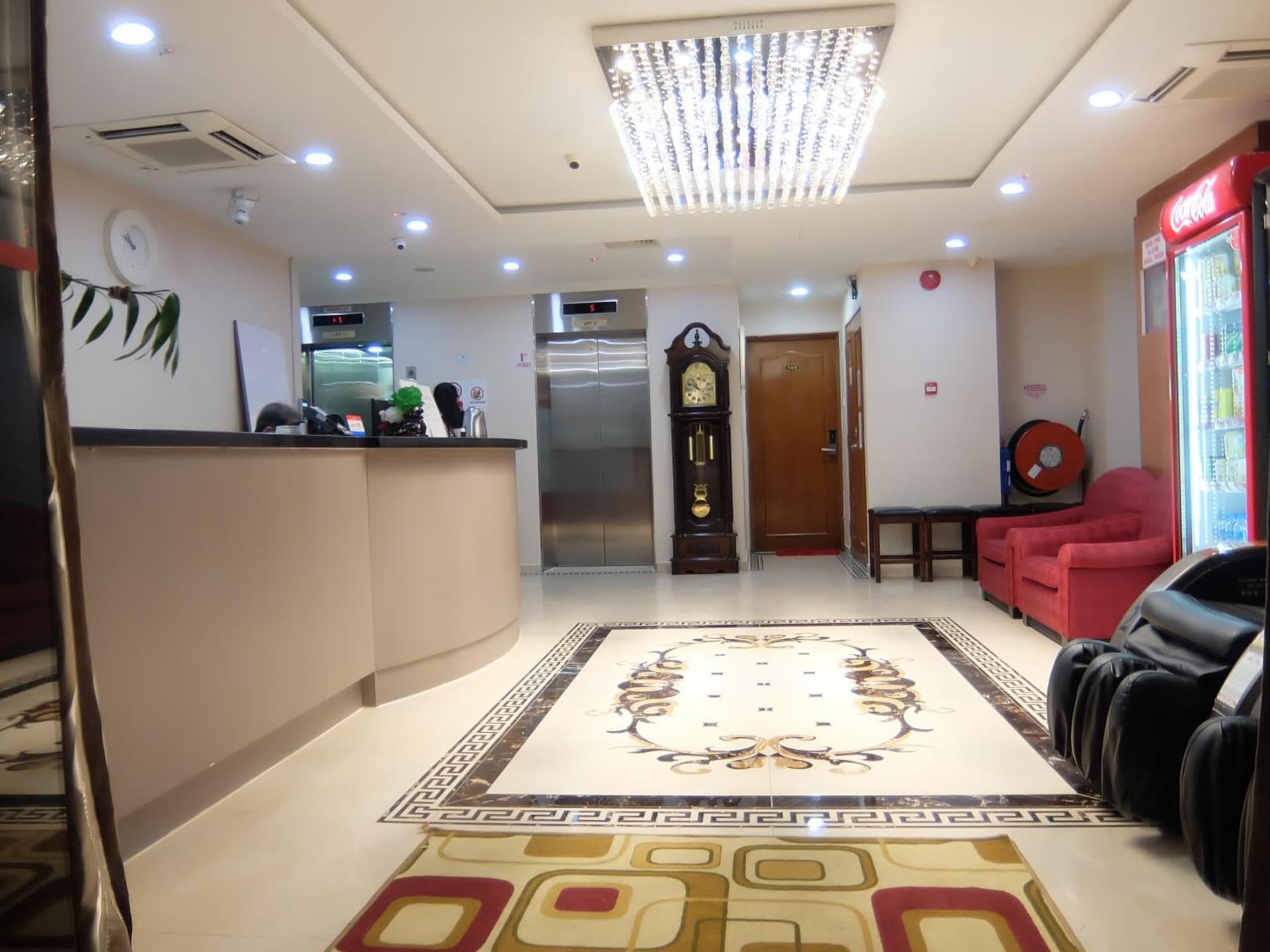 Yaju Hotel