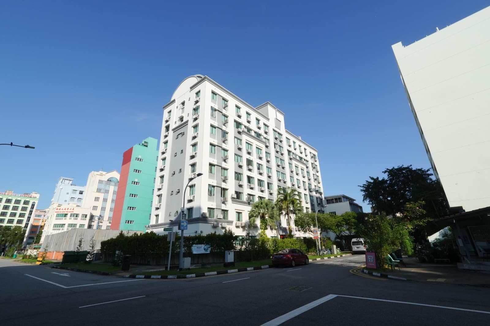 Yaju Hotel