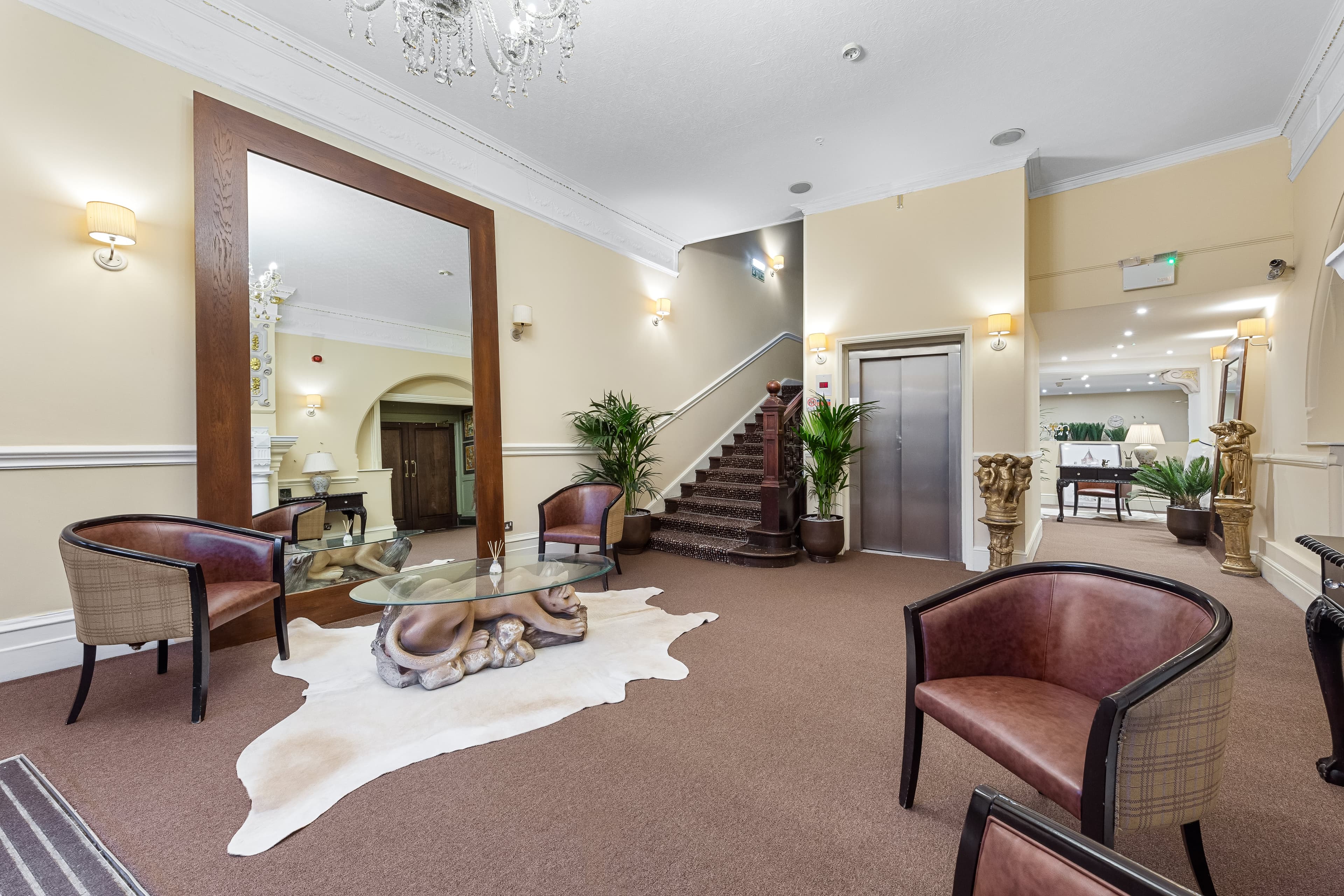 Harte & Garter Hotel