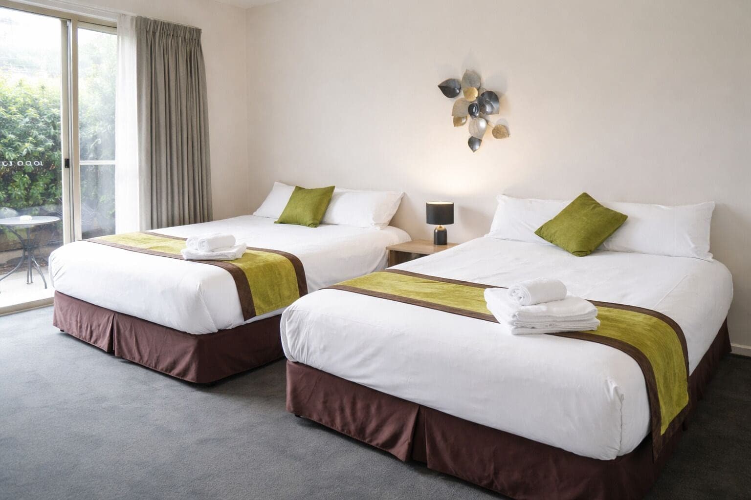 De'Vine Escape