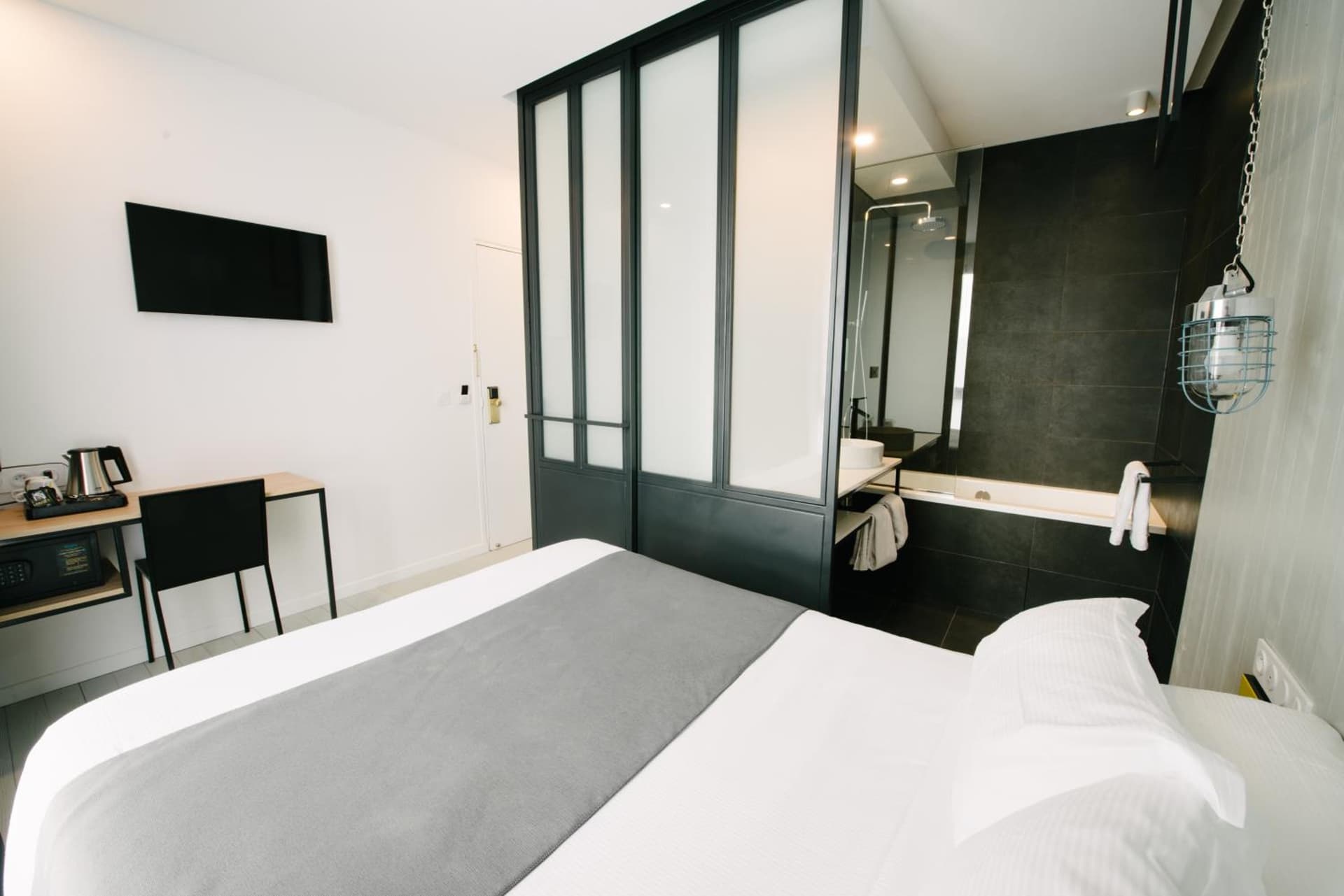 Atypik Hotel & Spa Clichy – Urban Style