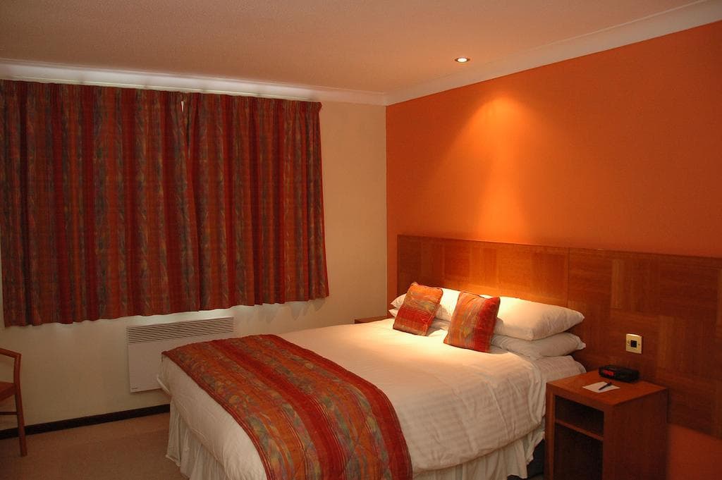 Ramada Leicester Stage