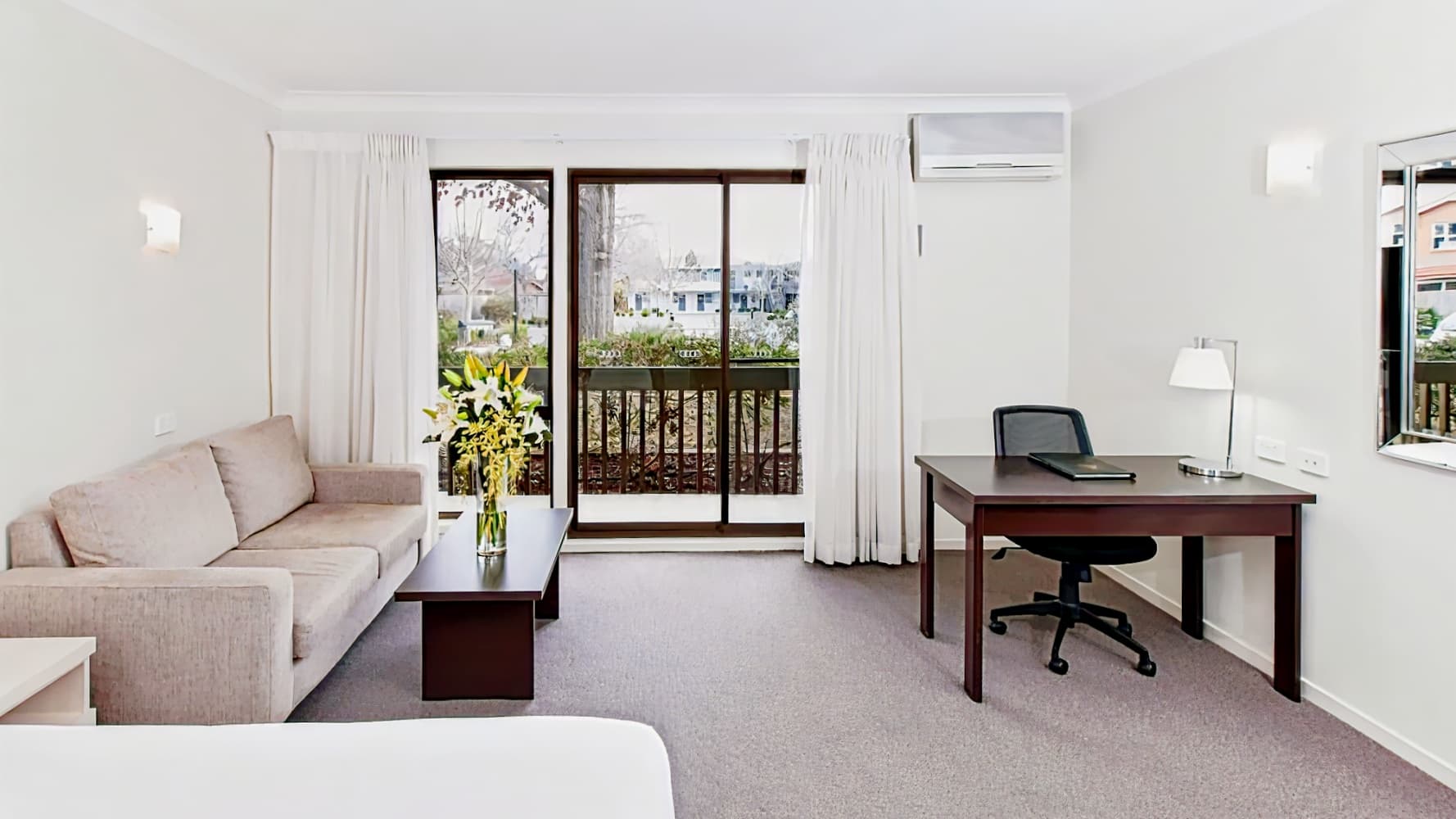 ibis Styles Canberra Tall Trees