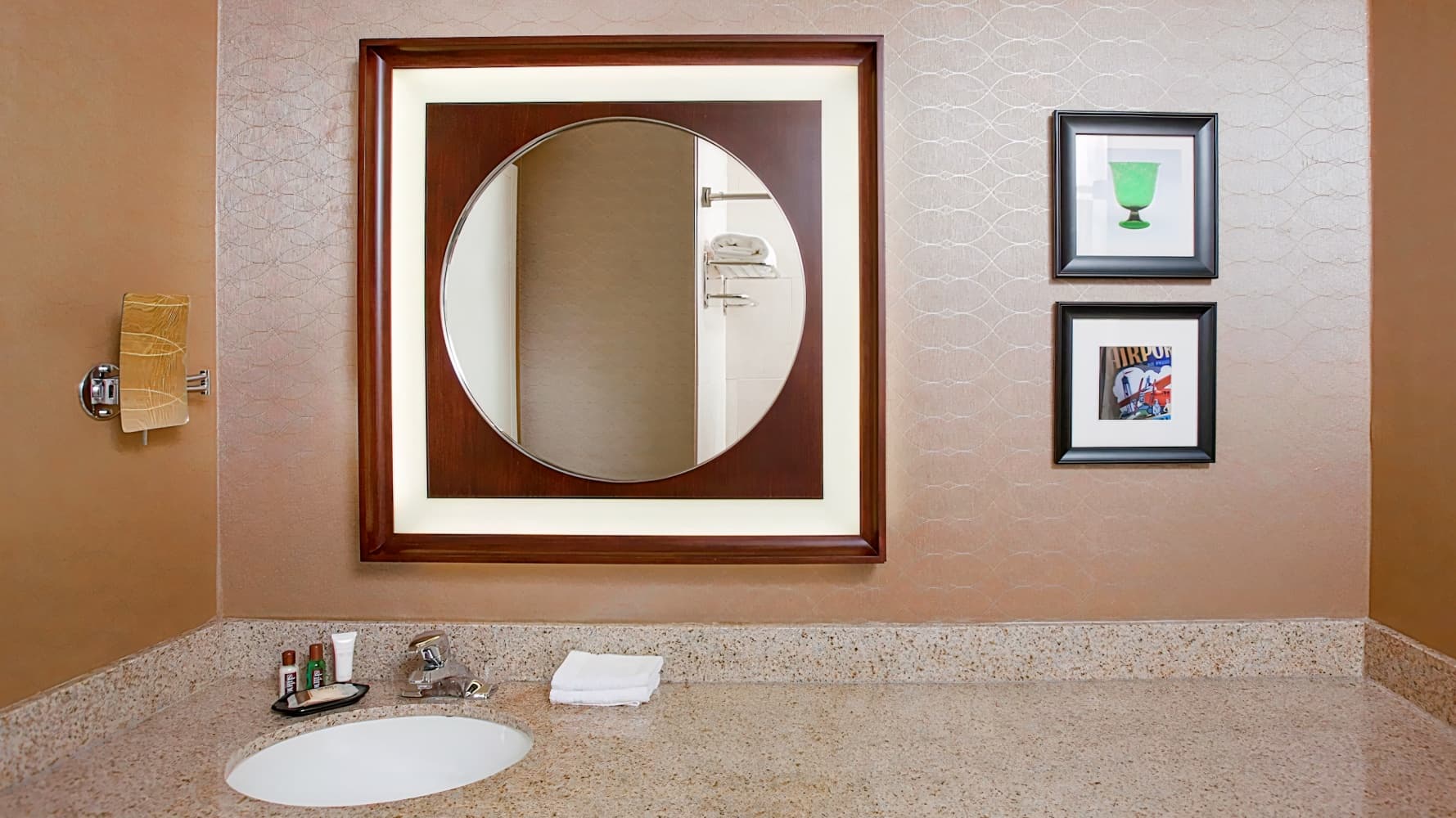 Sheraton Pittsburgh Airport Hotel