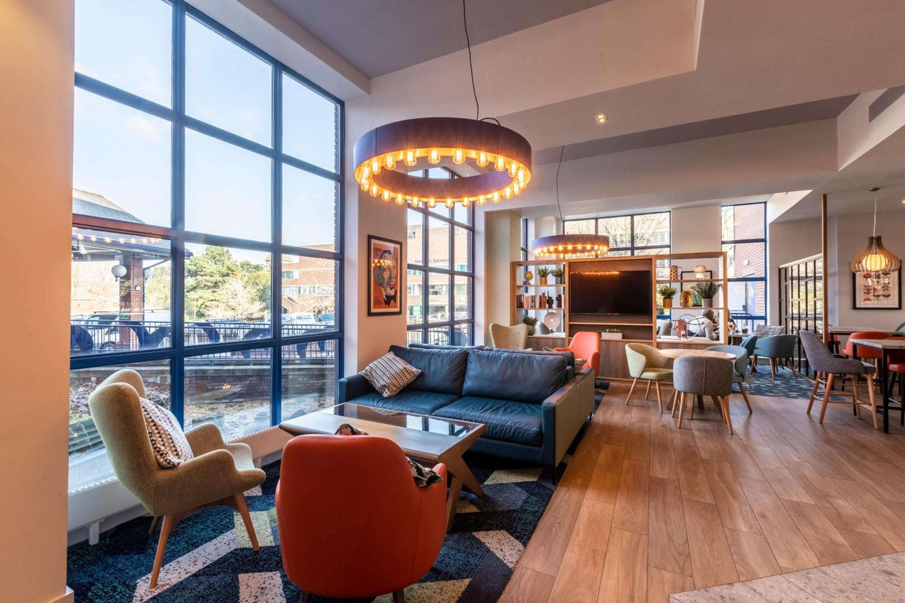 Holiday Inn LONDON - SUTTON, an IHG Hotel