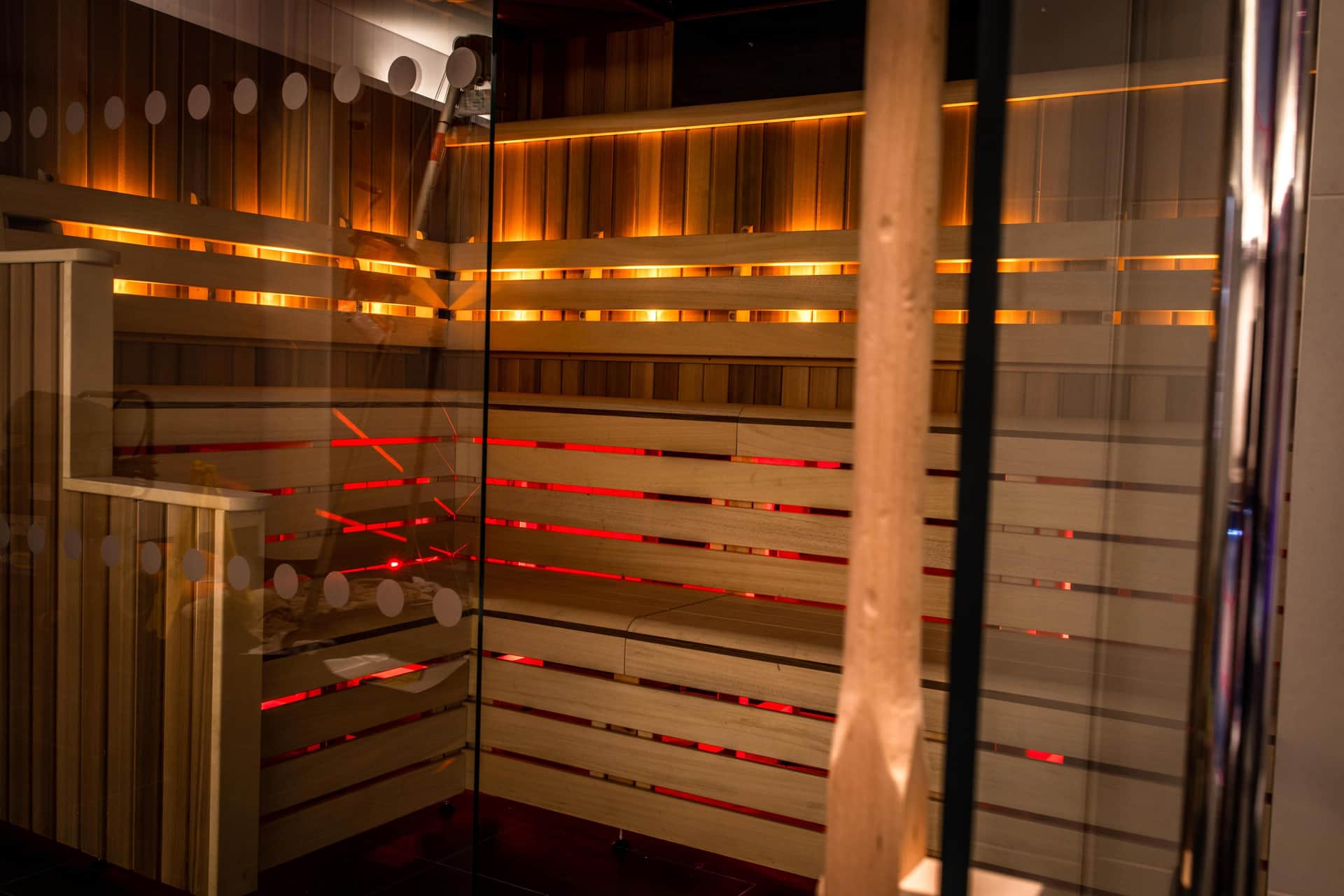 Lincoln Plaza London, Curio Collection by Hilton