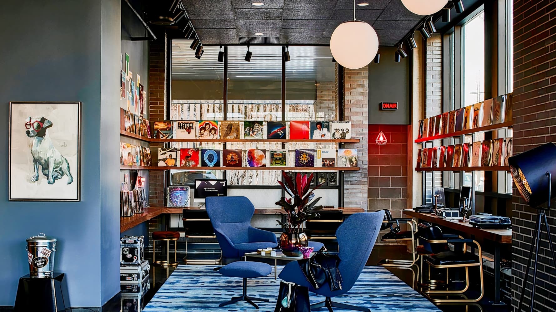 Moxy Minneapolis Uptown