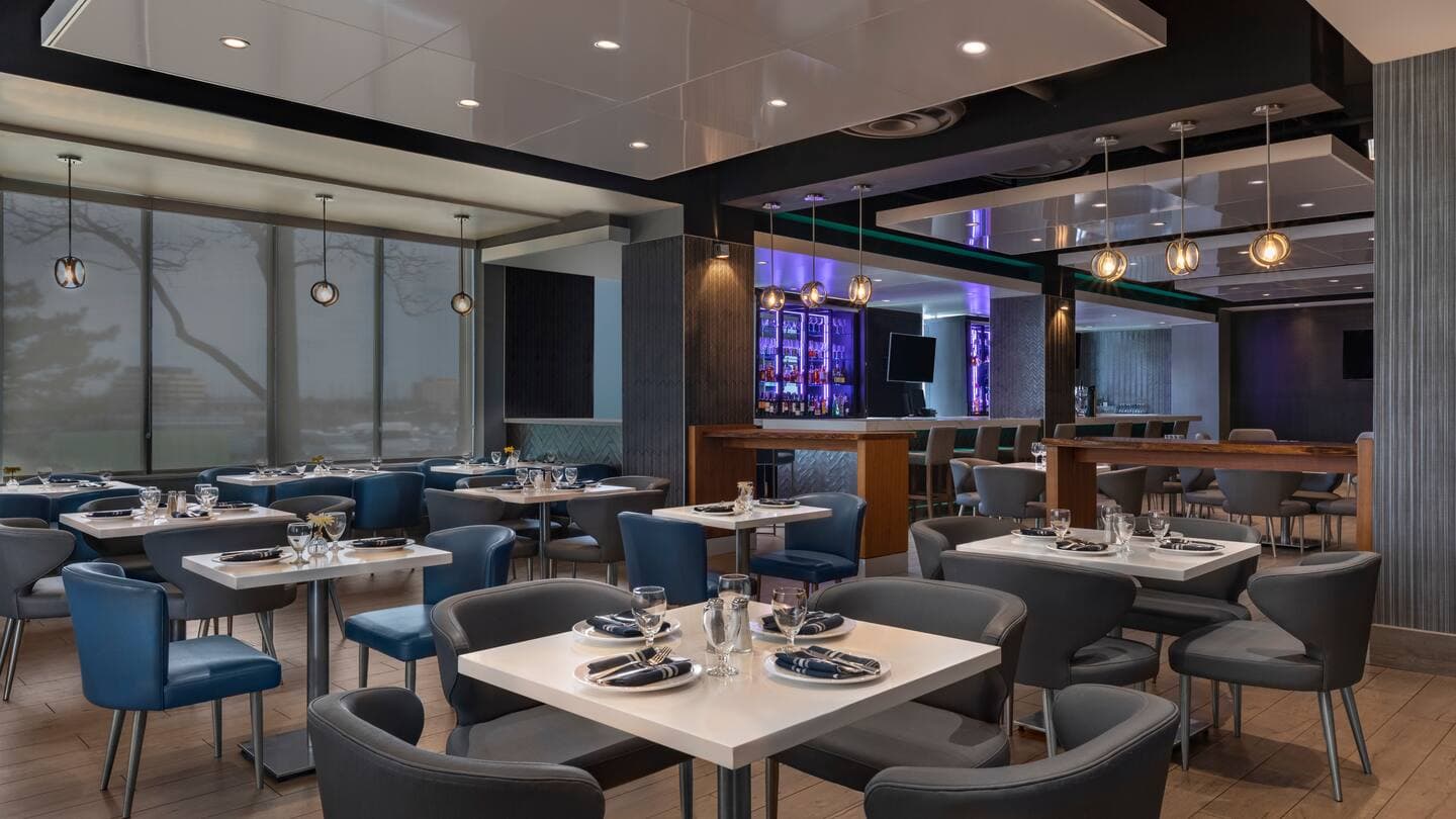 Embassy Suites by Hilton Toronto Airport