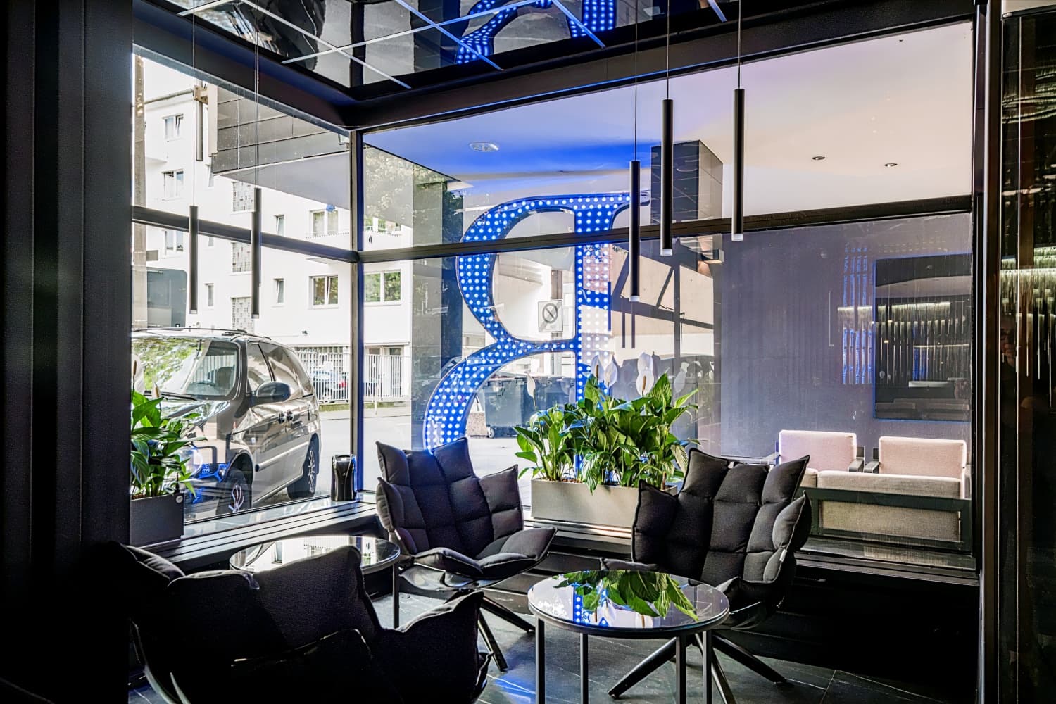 Hotel Belmont Classic