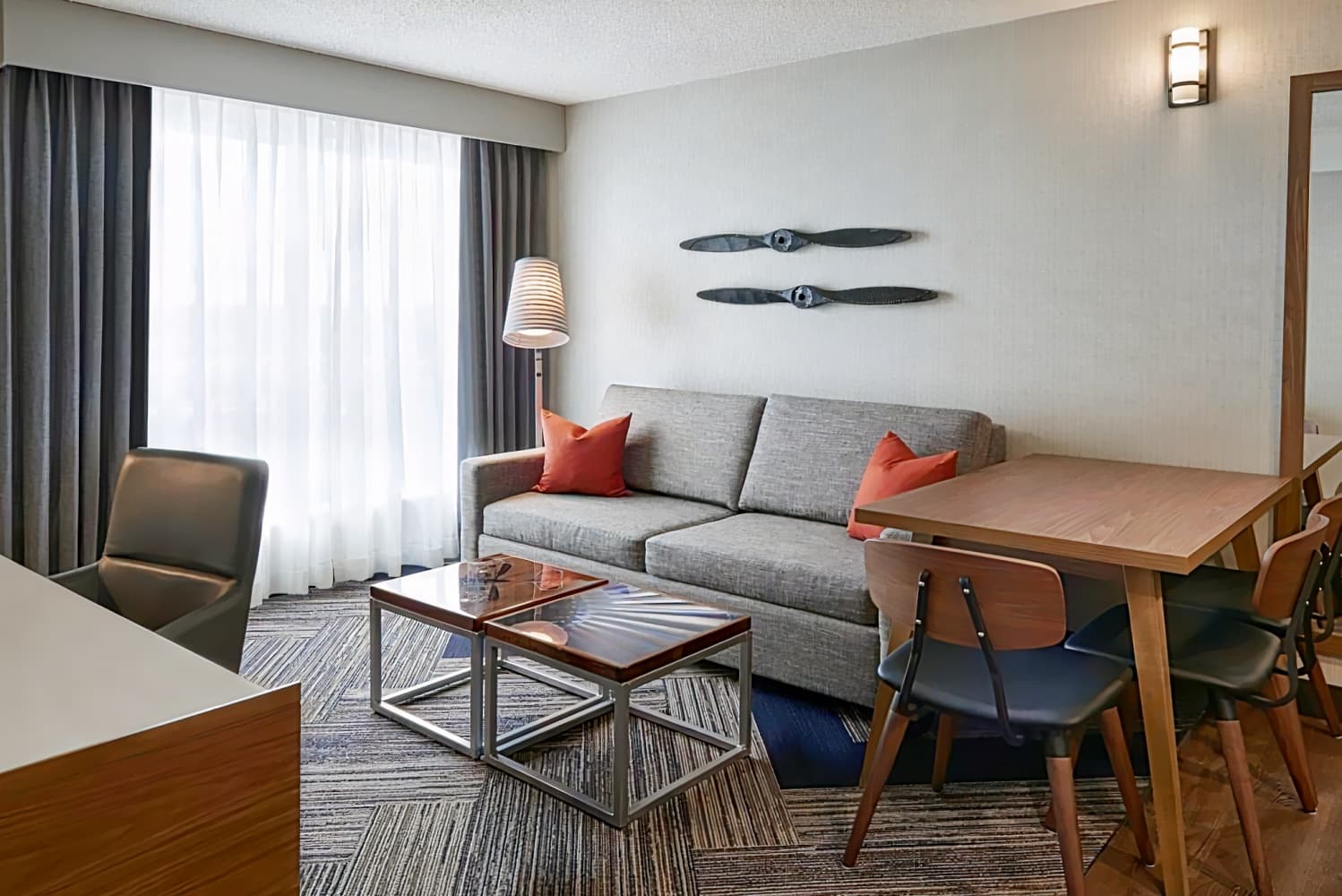 Four Points by Sheraton Toronto Airport East