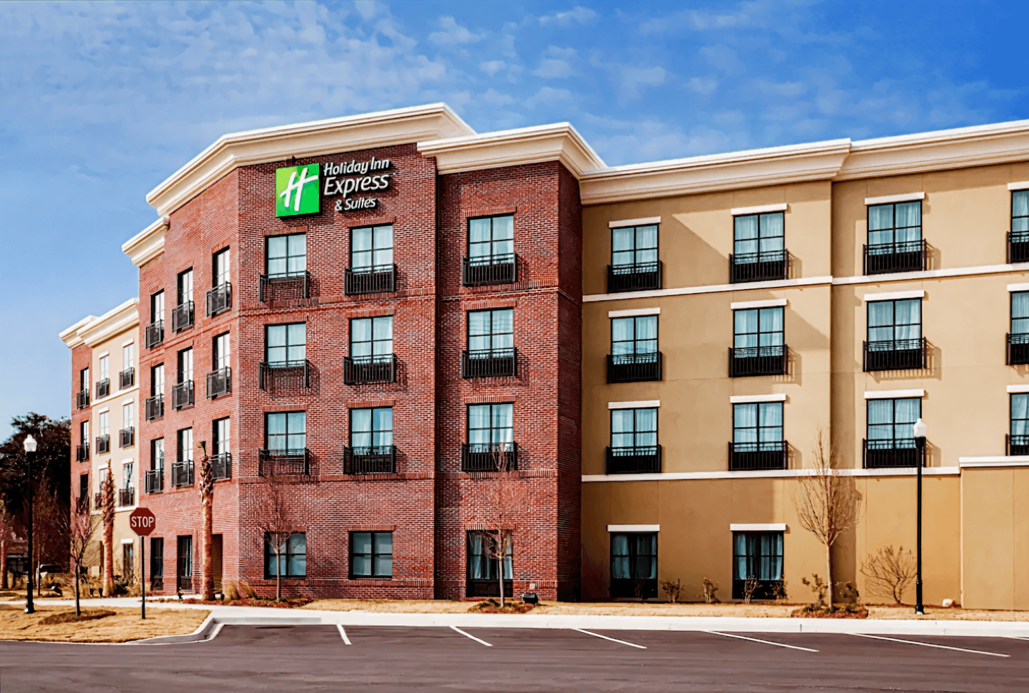 Holiday Inn Express & Suites Charleston - Mount Pleasant