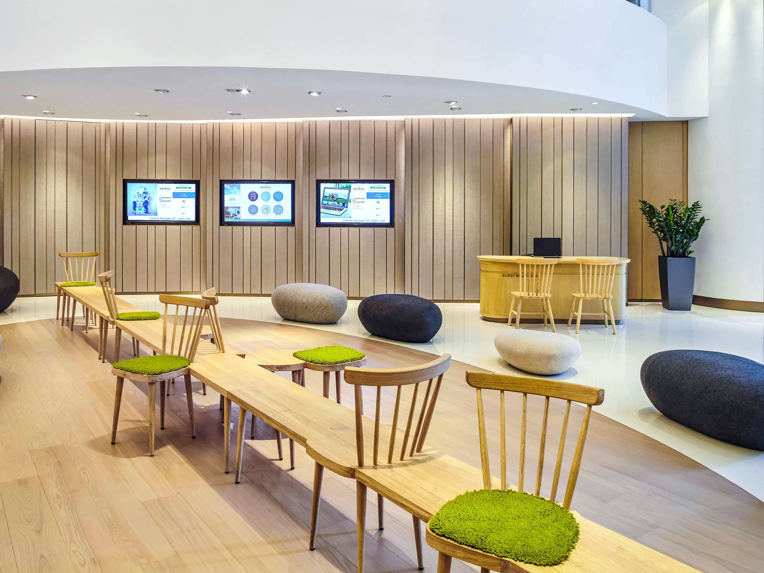 Novotel Hong Kong Century