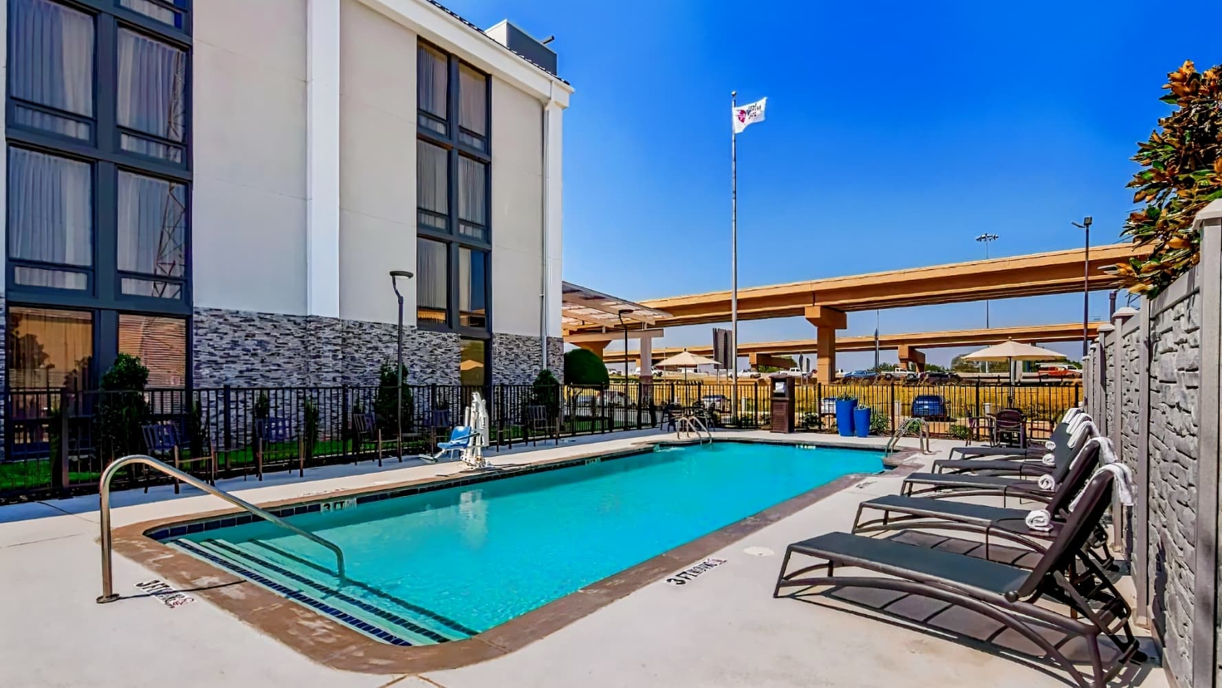 Best Western Plus Dallas Love Field North