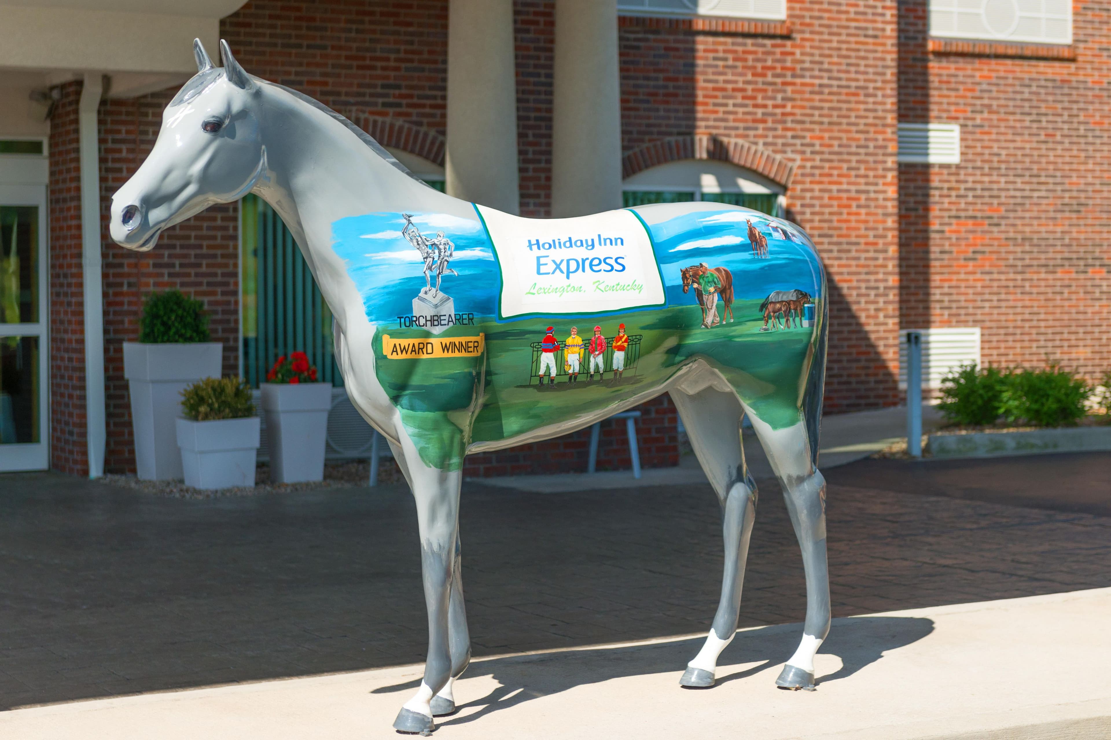 Holiday Inn Express & Suites Lexington Downtown Area-Keeneland