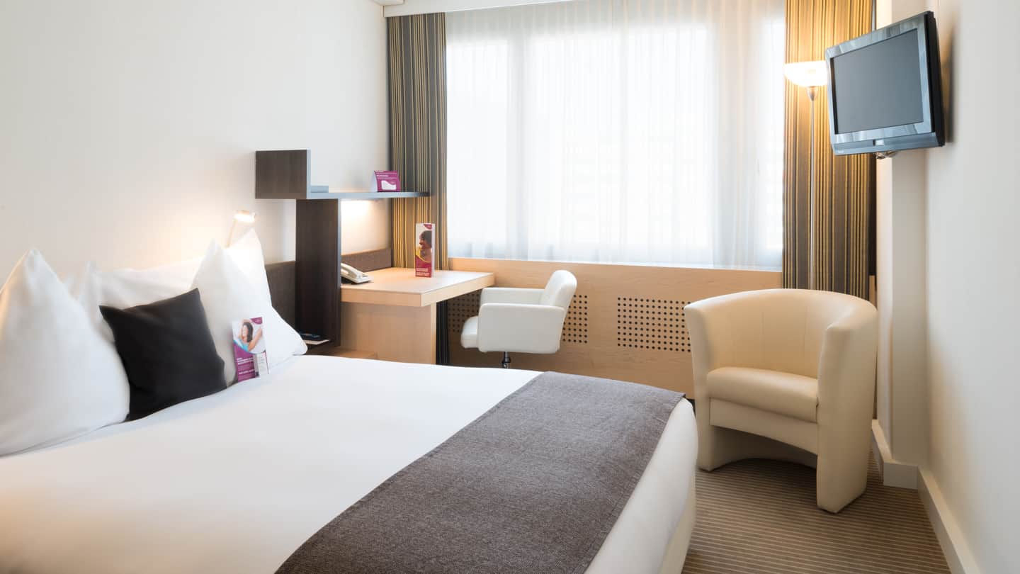 Crowne Plaza Zürich, an IHG Hotel