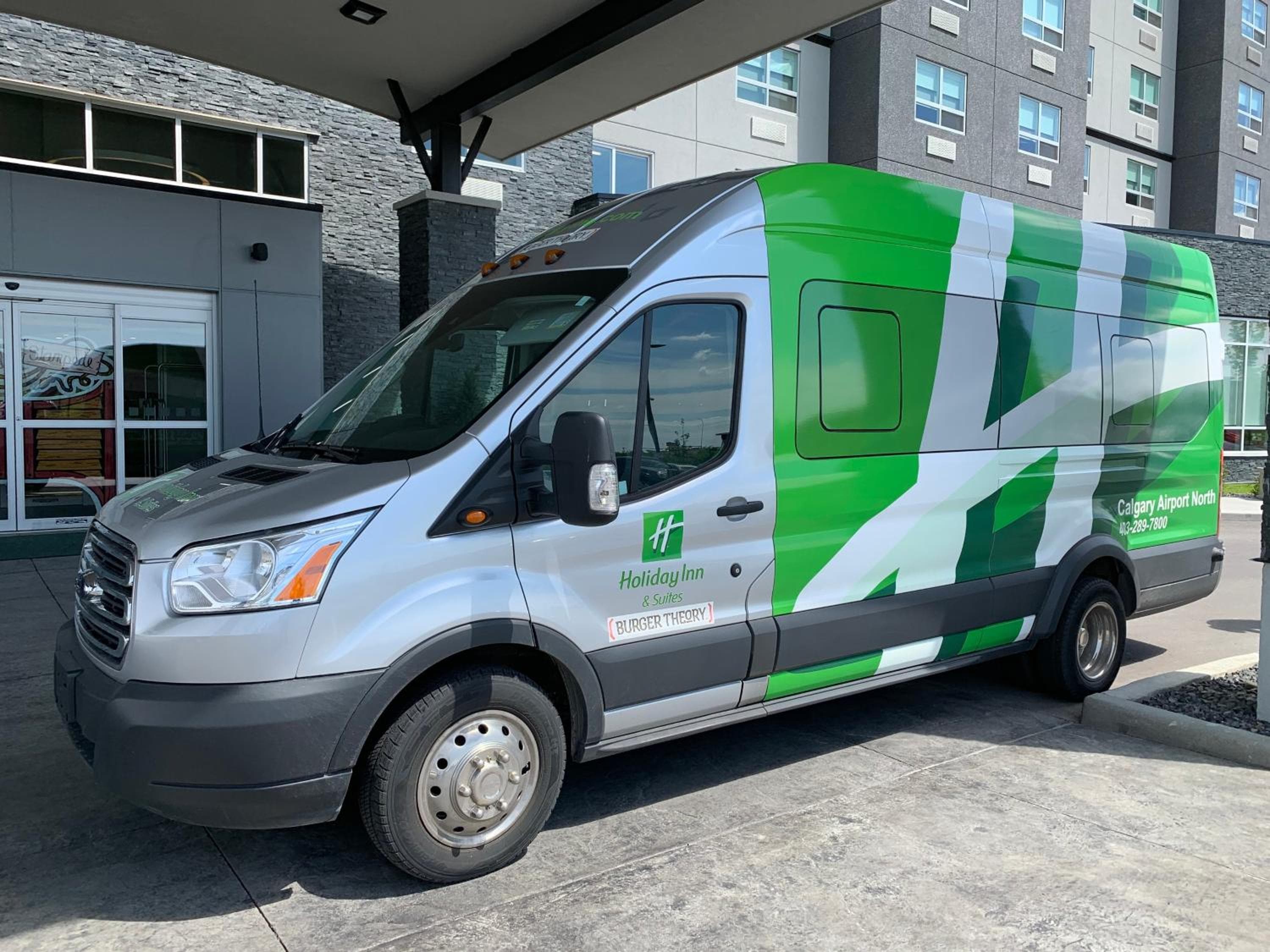 Holiday Inn & Suites Calgary Airport North by IHG