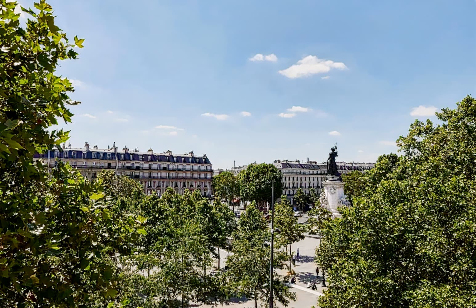 Crowne Plaza Paris République, an IHG Hotel