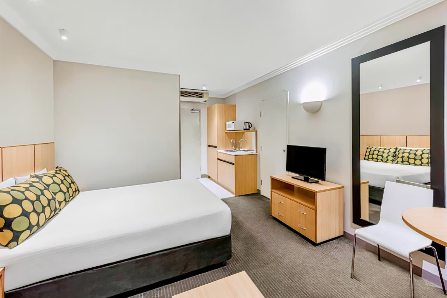 Travelodge Hotel Garden City Brisbane