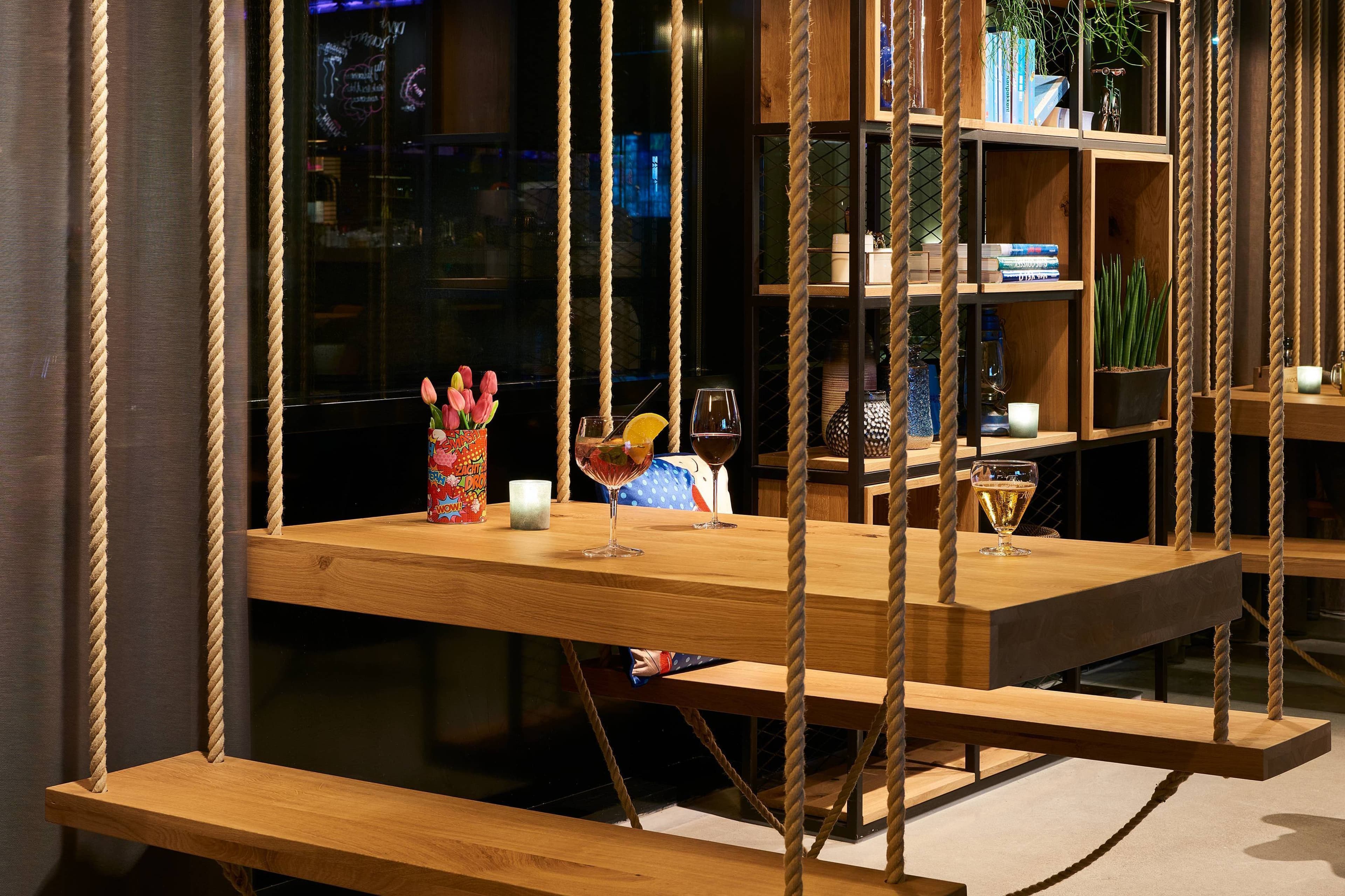 Moxy Amsterdam Schiphol Airport