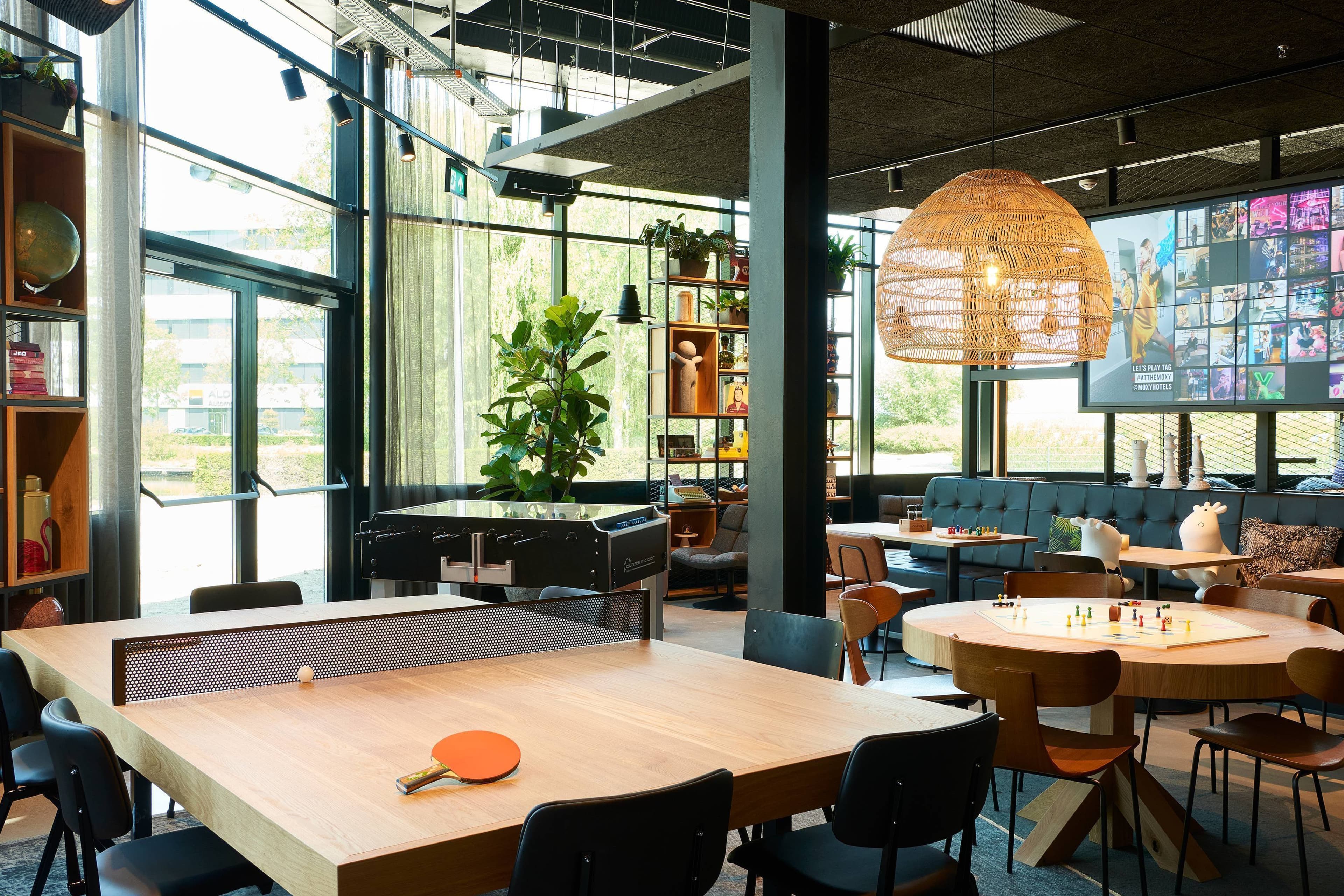 Moxy Amsterdam Schiphol Airport