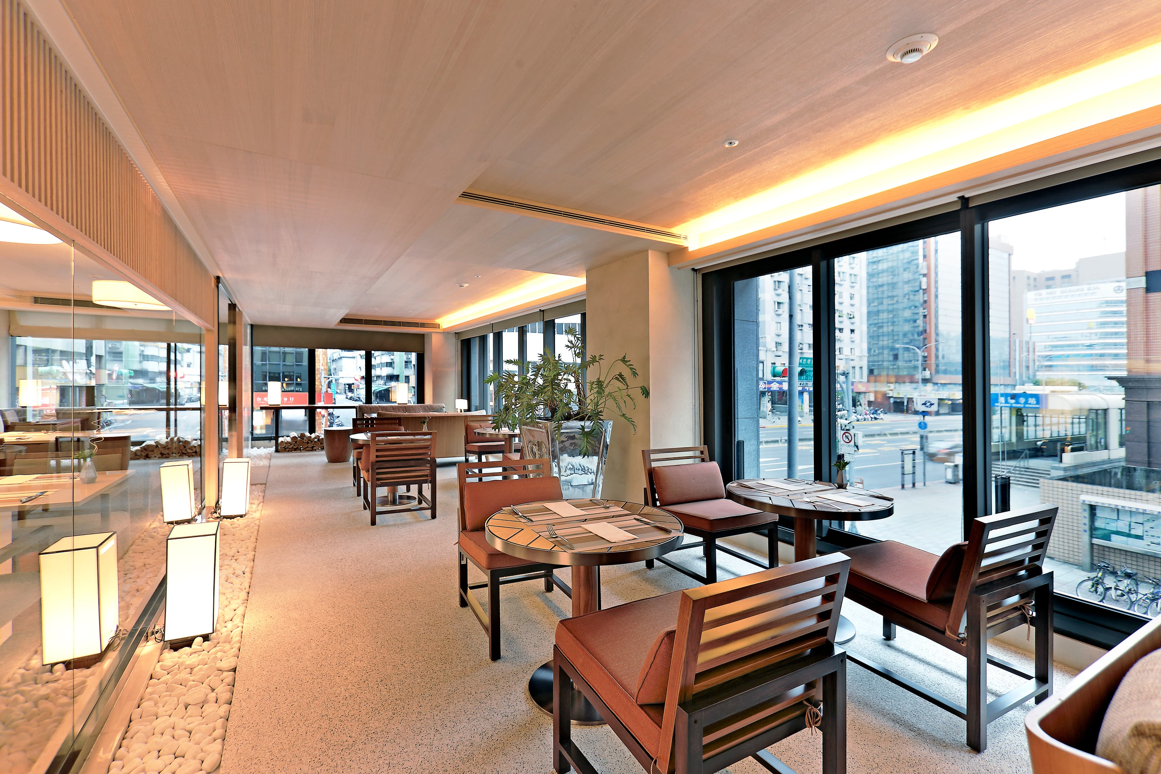 和逸飯店.台北忠孝館 COZZI ZHONGXIAO TAIPEI HOTEL