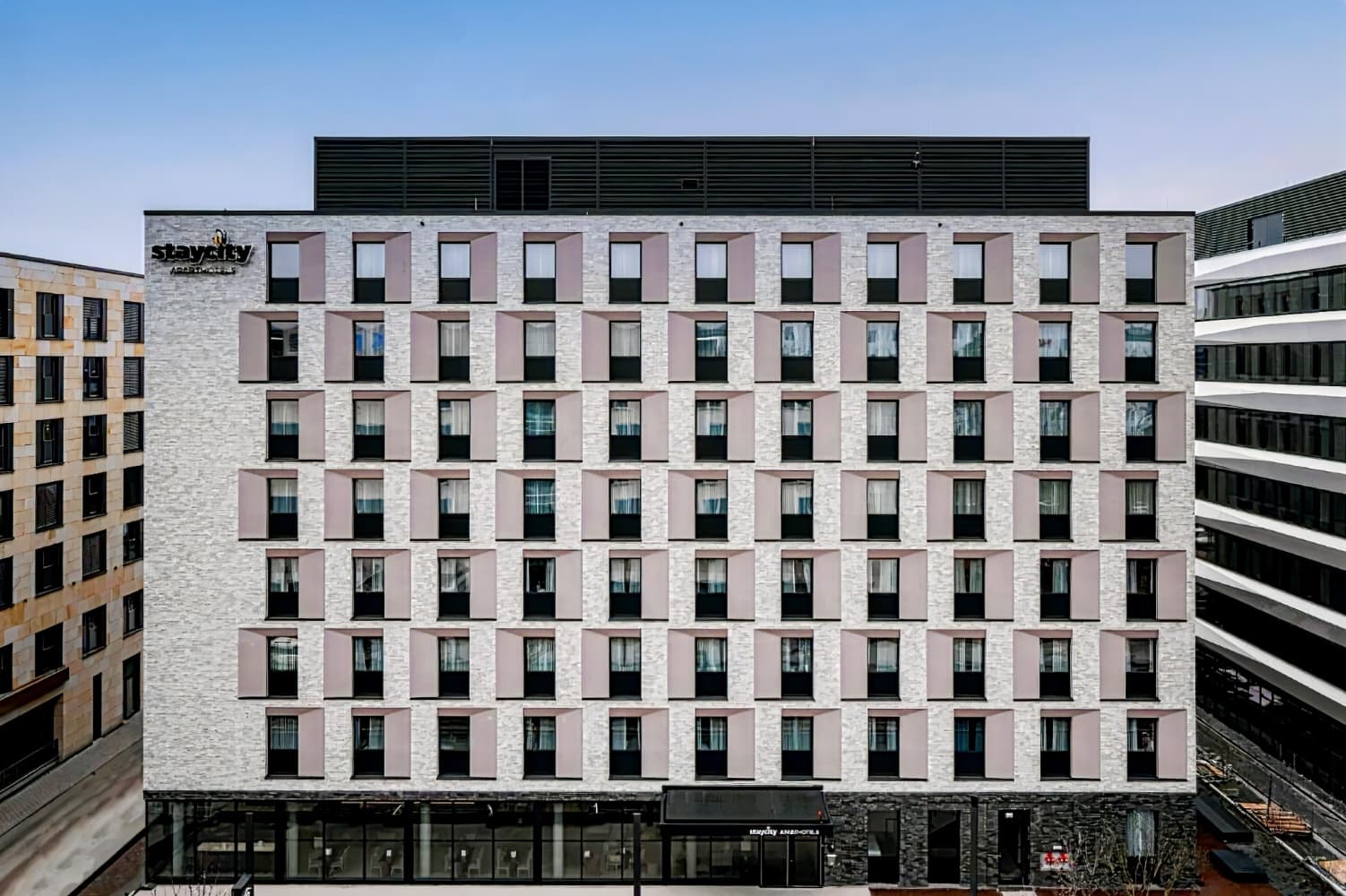 Staycity Aparthotels Frankfurt Airport