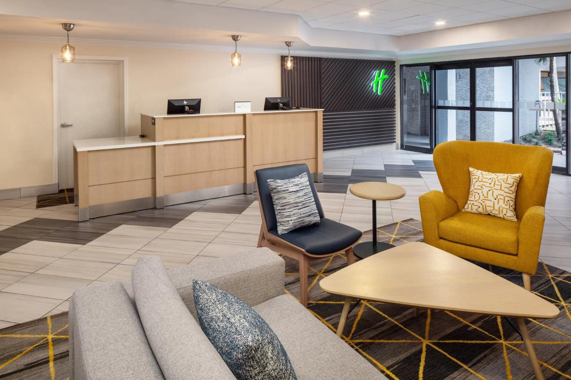 Holiday Inn & Suites Boca Raton - North