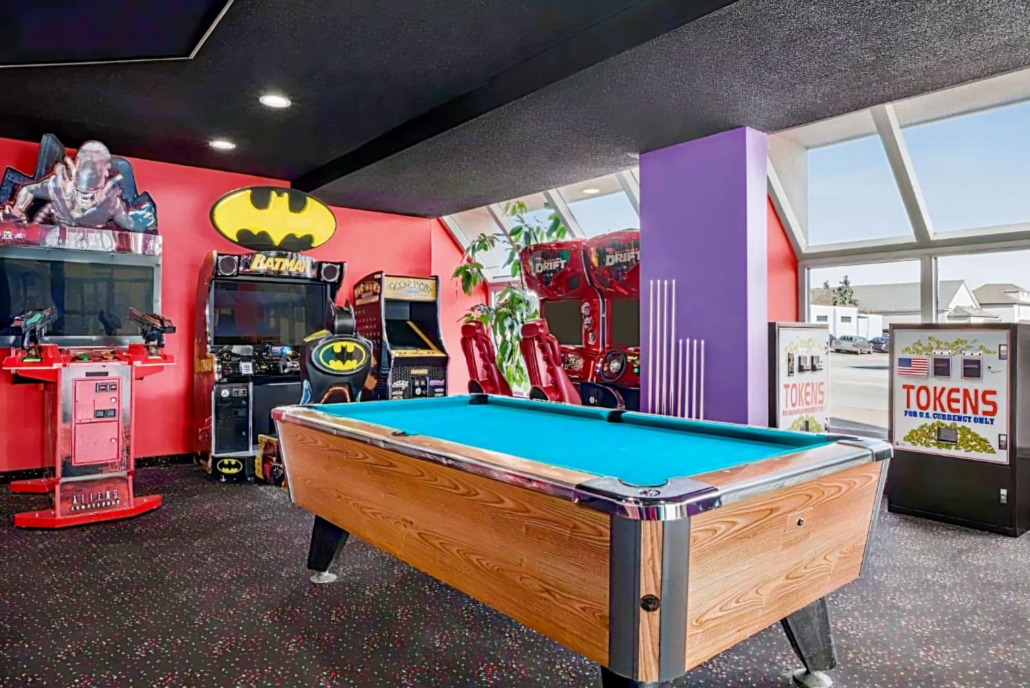 Ramada By Wyndham Niagara Falls near the Falls