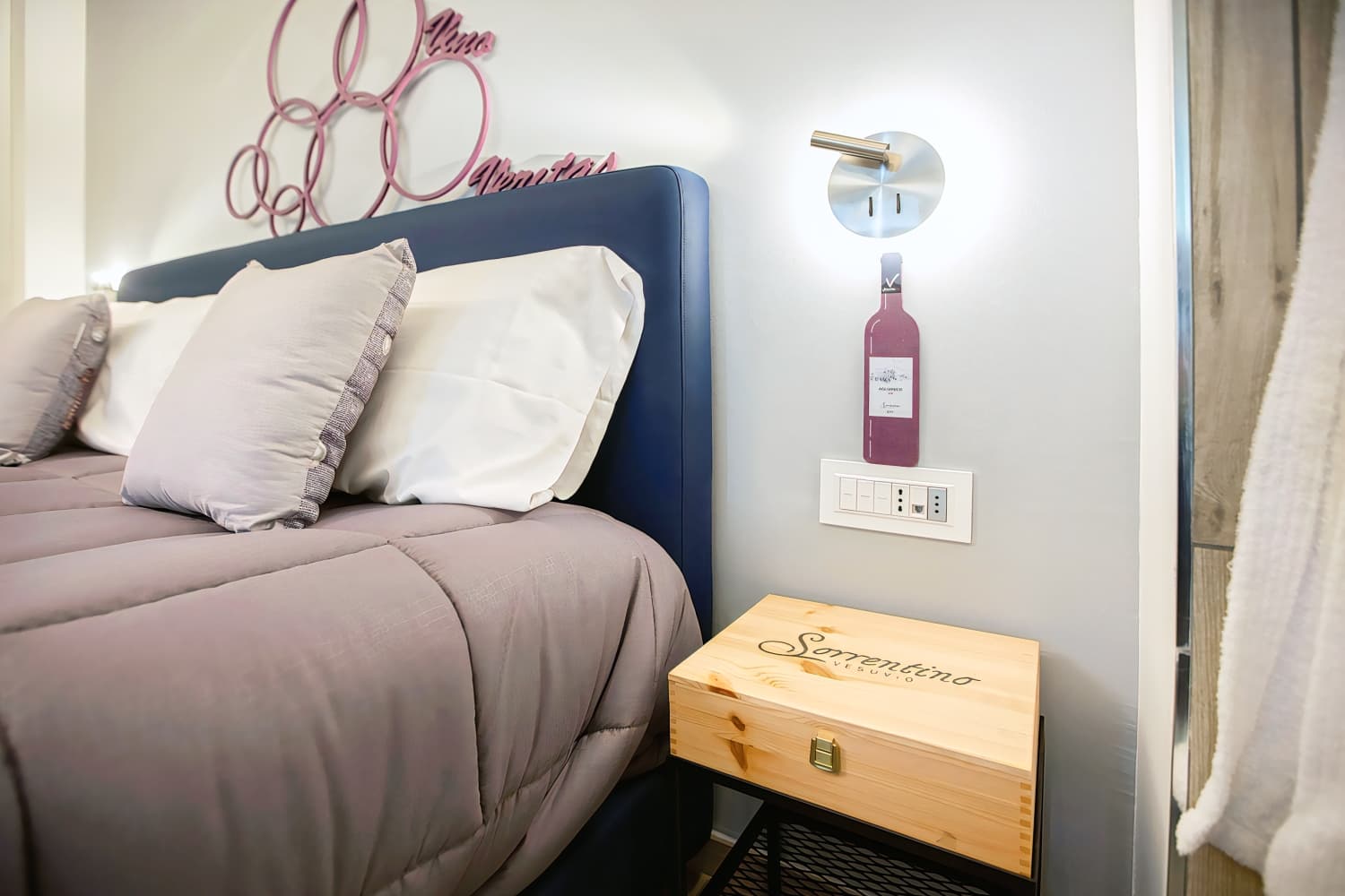 Vesuvio Inn Bed & Wine Experience