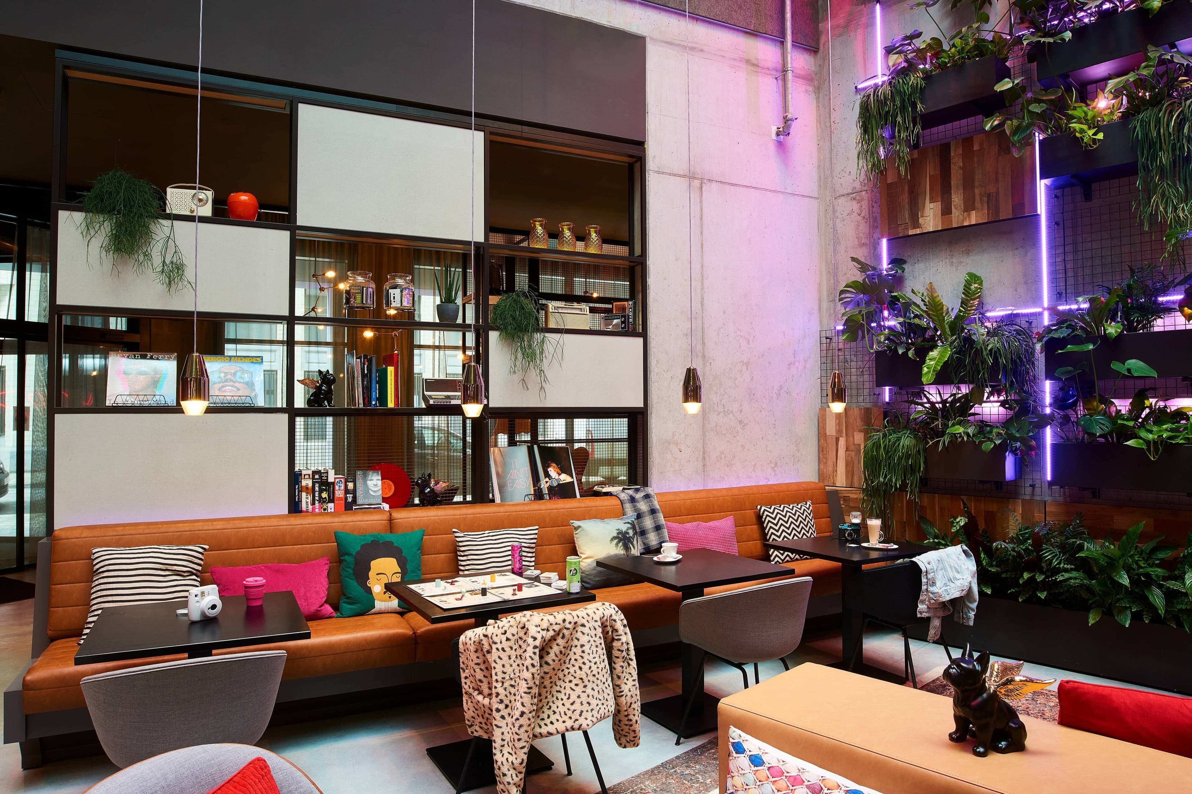 Moxy Brussels City Center