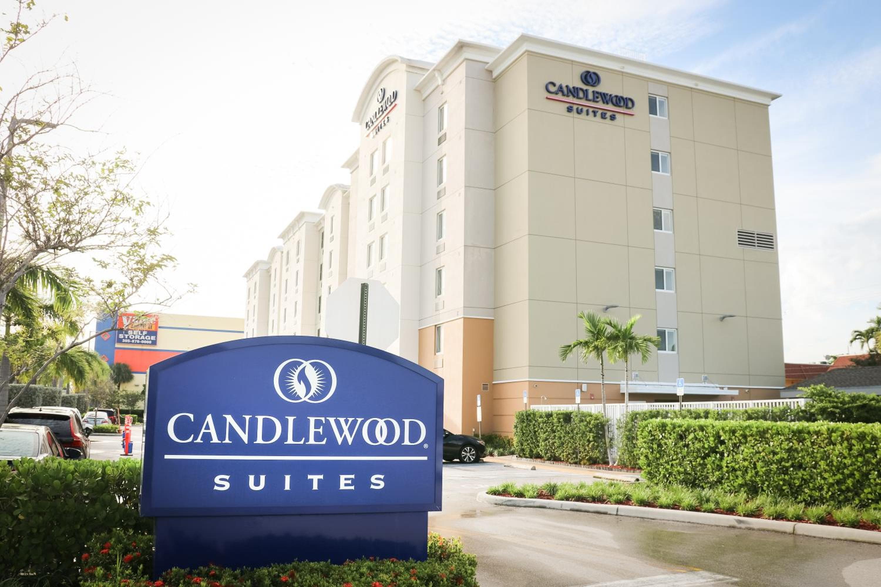 Candlewood Suites Miami Intl Airport - 36th St, an IHG Hotel