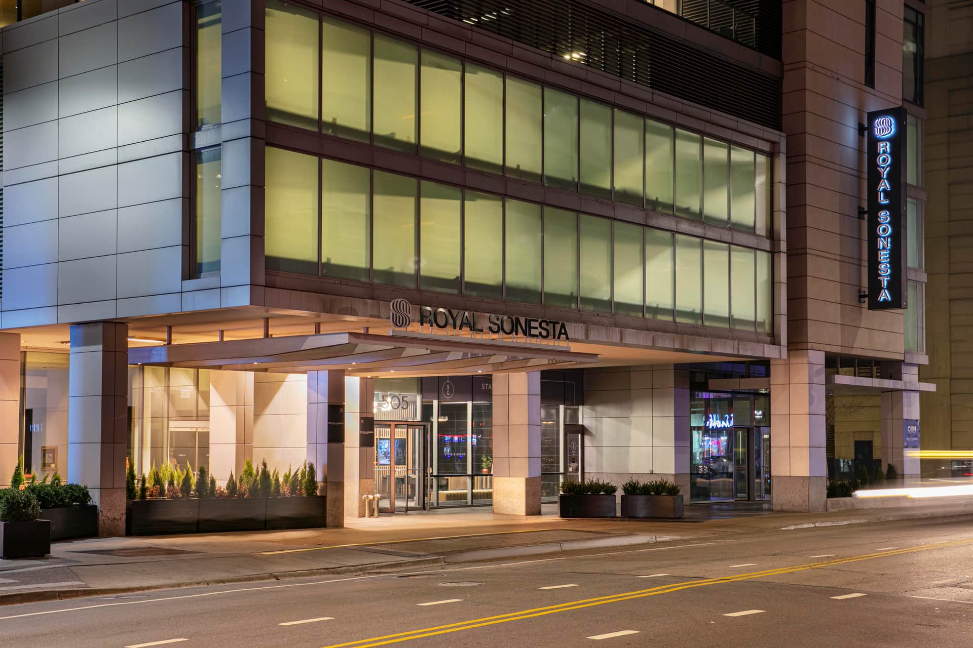 Royal Sonesta Chicago River North