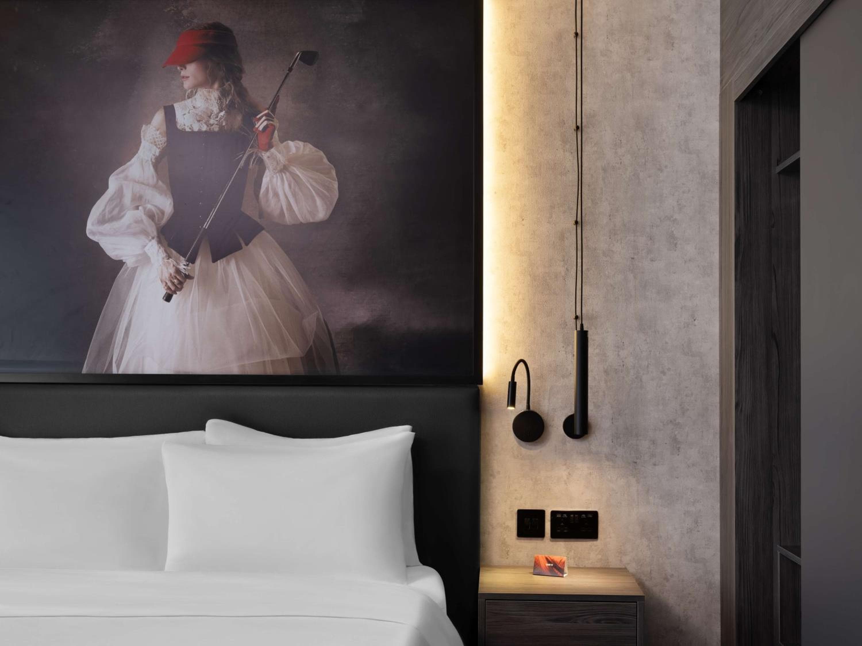 Radisson RED London Gatwick Airport