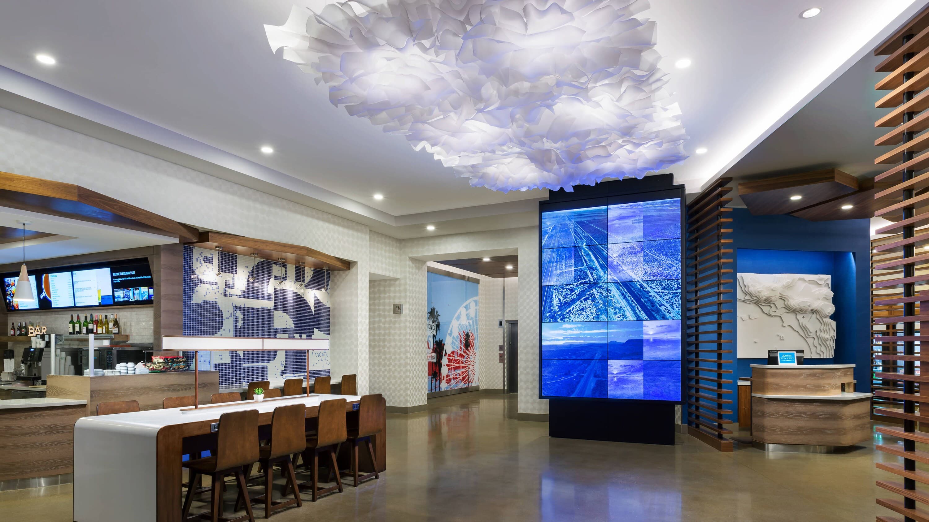 Courtyard by Marriott Santa Monica