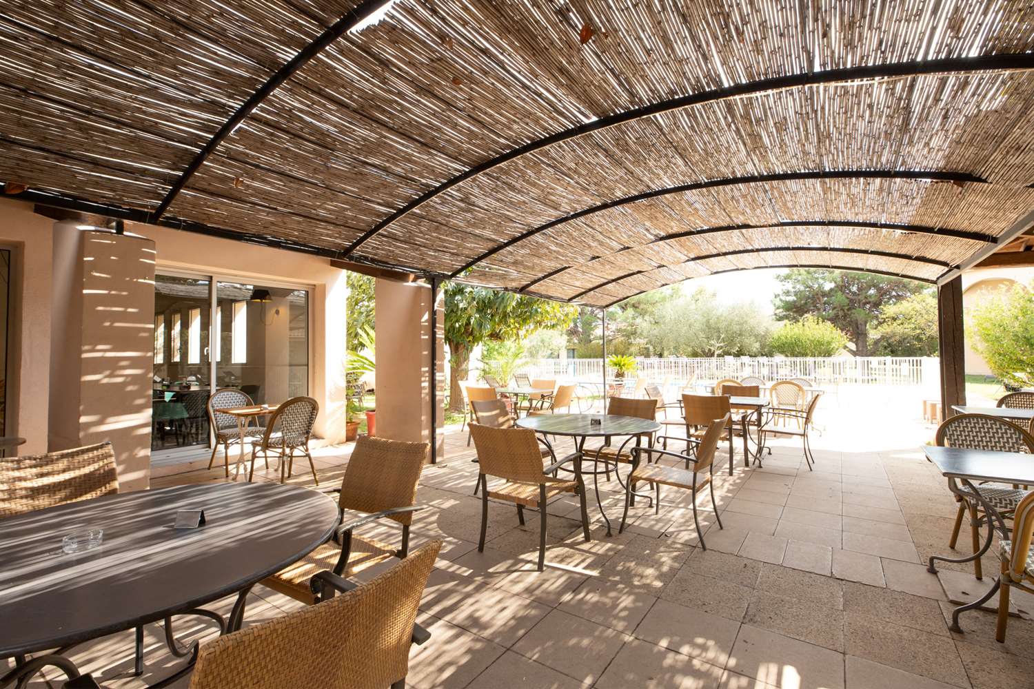 Golden Tulip Avignon Le Paradou