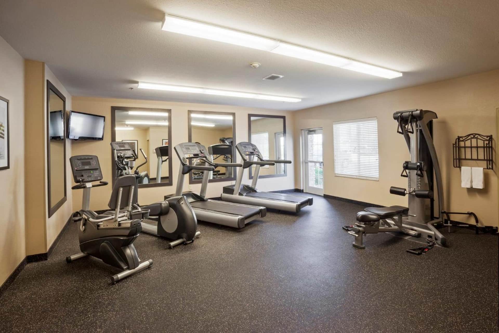 Candlewood Suites San Antonio Airport, an IHG Hotel