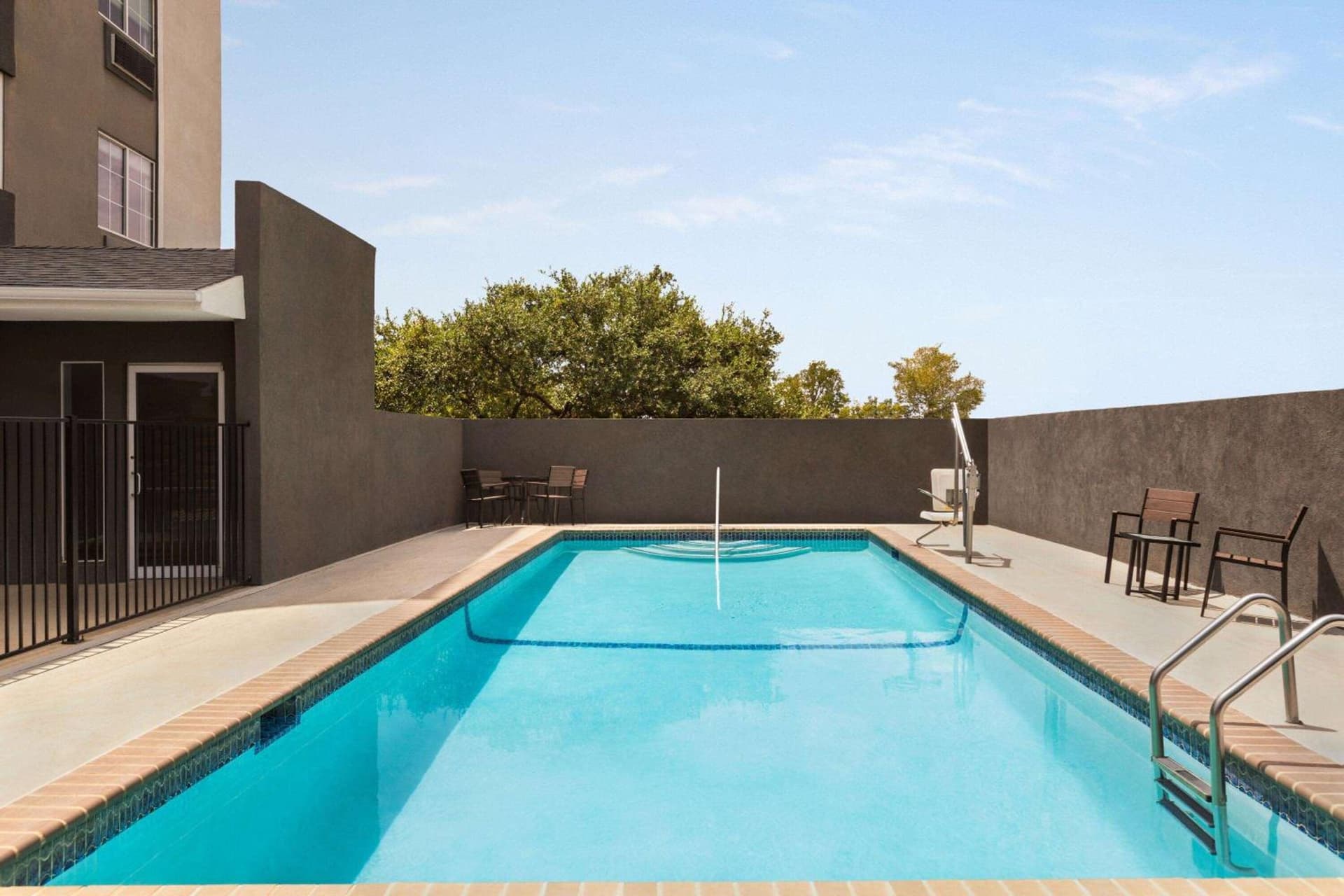 La Quinta by Wyndham San Antonio North Stone Oak