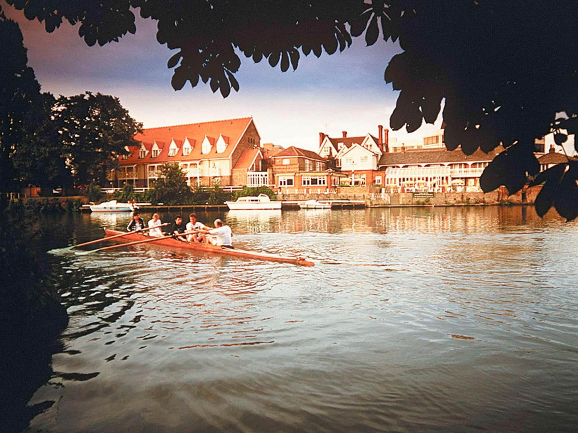 Sunday London Staines-upon-Thames Heathrow T5
