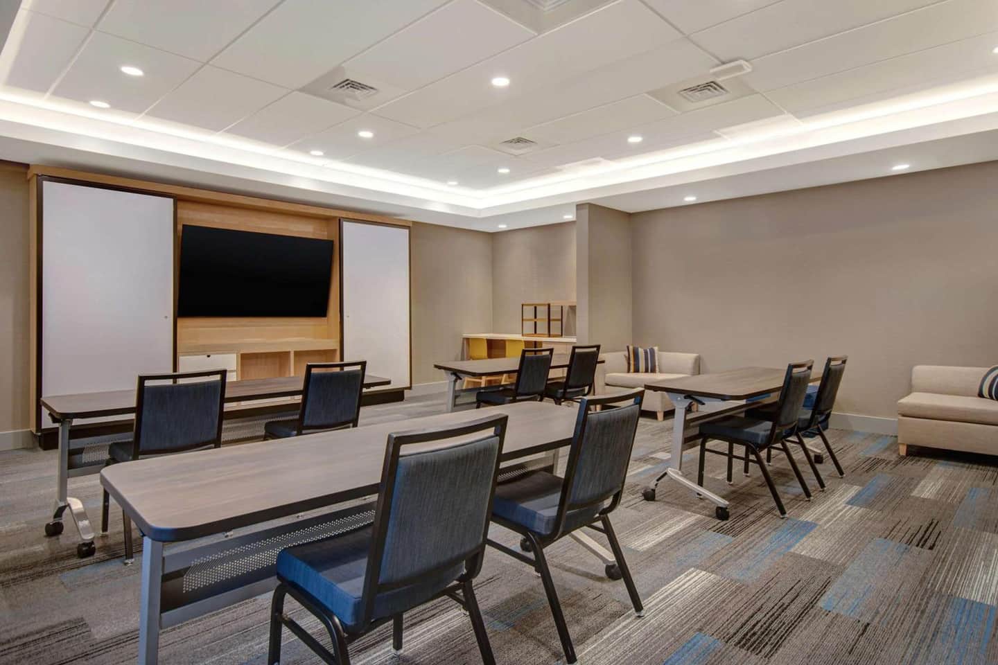 Hyatt House Mall of America MSP Airport