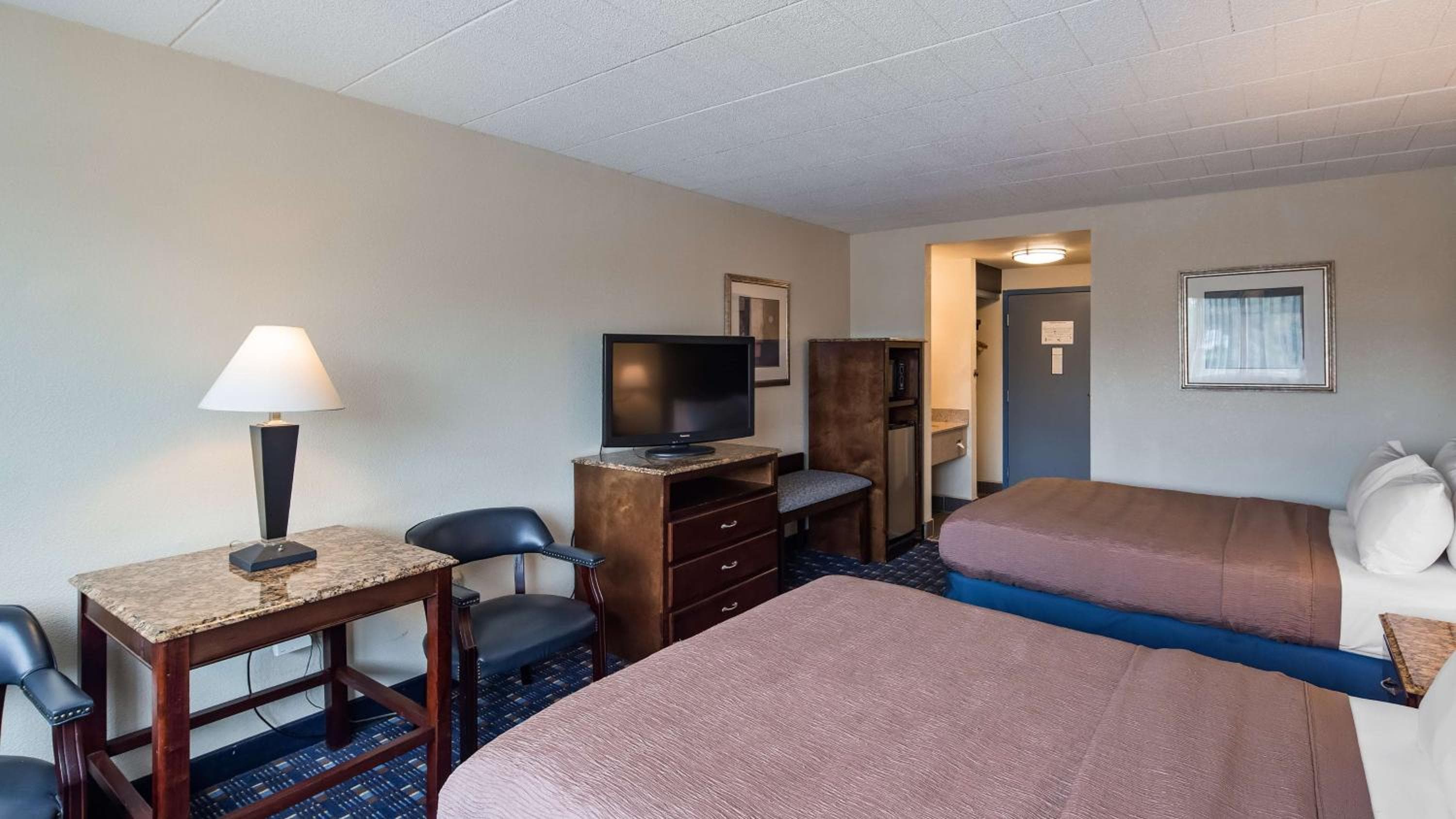 Best Western Plus Reading Inn & Suites