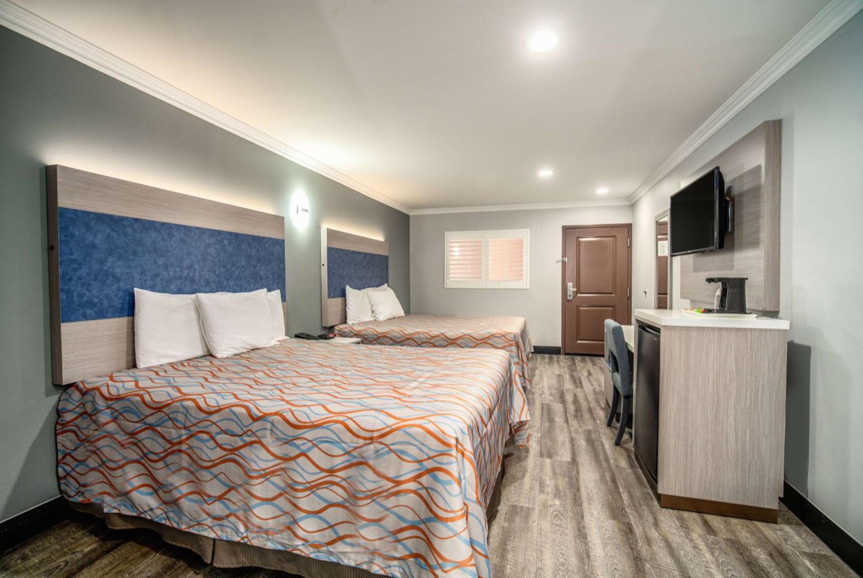 Travelodge Inn & Suites by Wyndham Bell Los Angeles Area