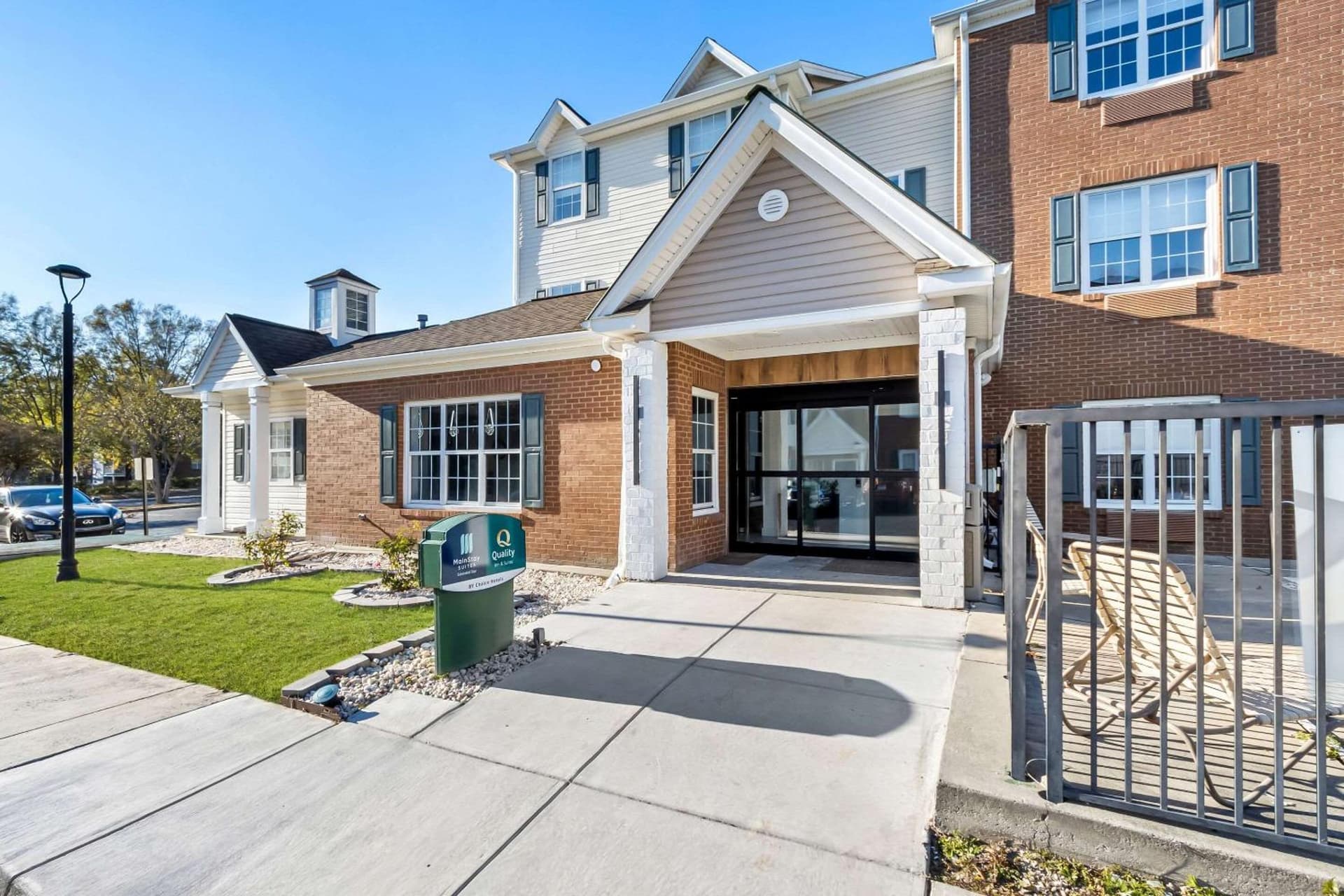 Quality Inn & Suites Columbia Harbison