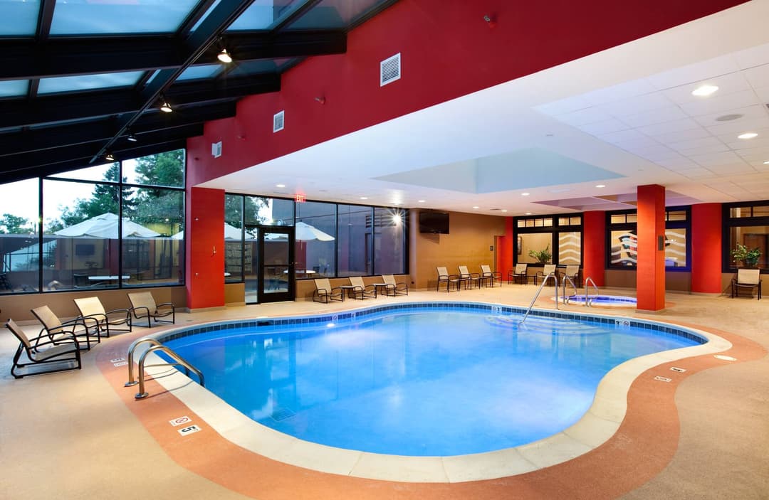 Hilton Suites Chicago/Oakbrook Terrace