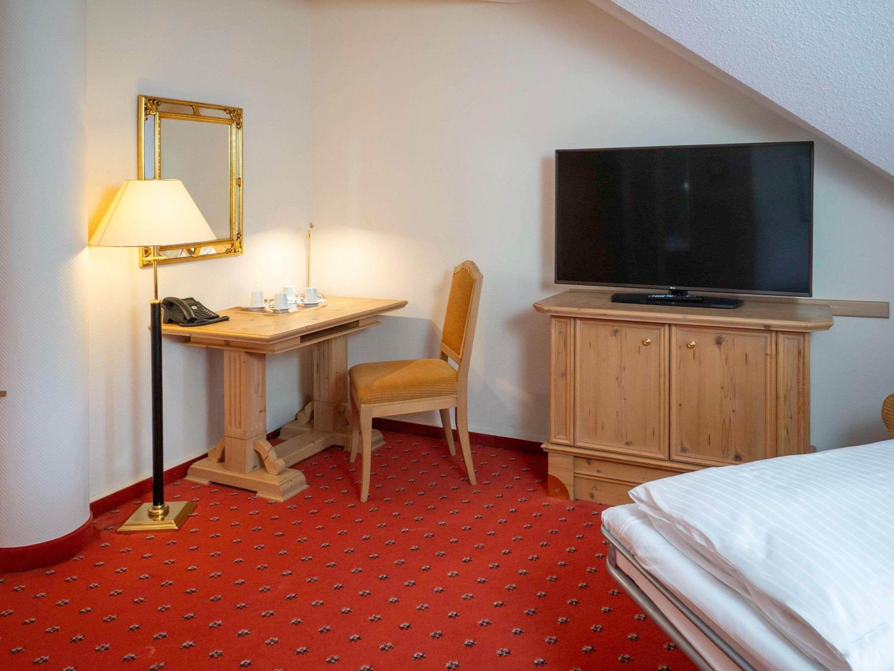 Atomis Hotel Munich Airport by Mercure