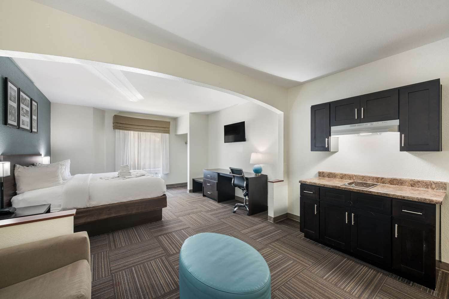 Sleep Inn & Suites Chesapeake – Portsmouth