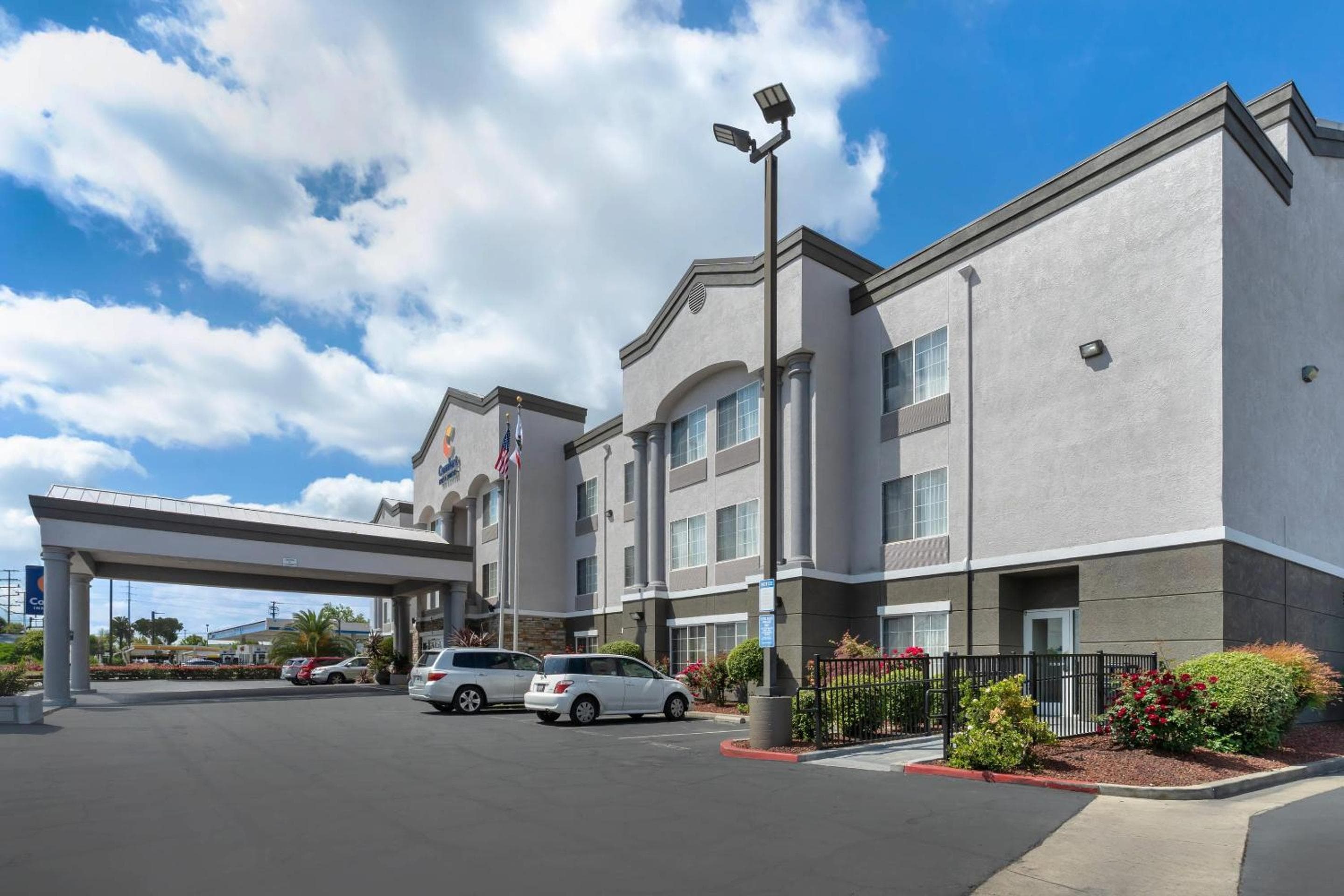 Comfort Inn & Suites Sacramento - University Area