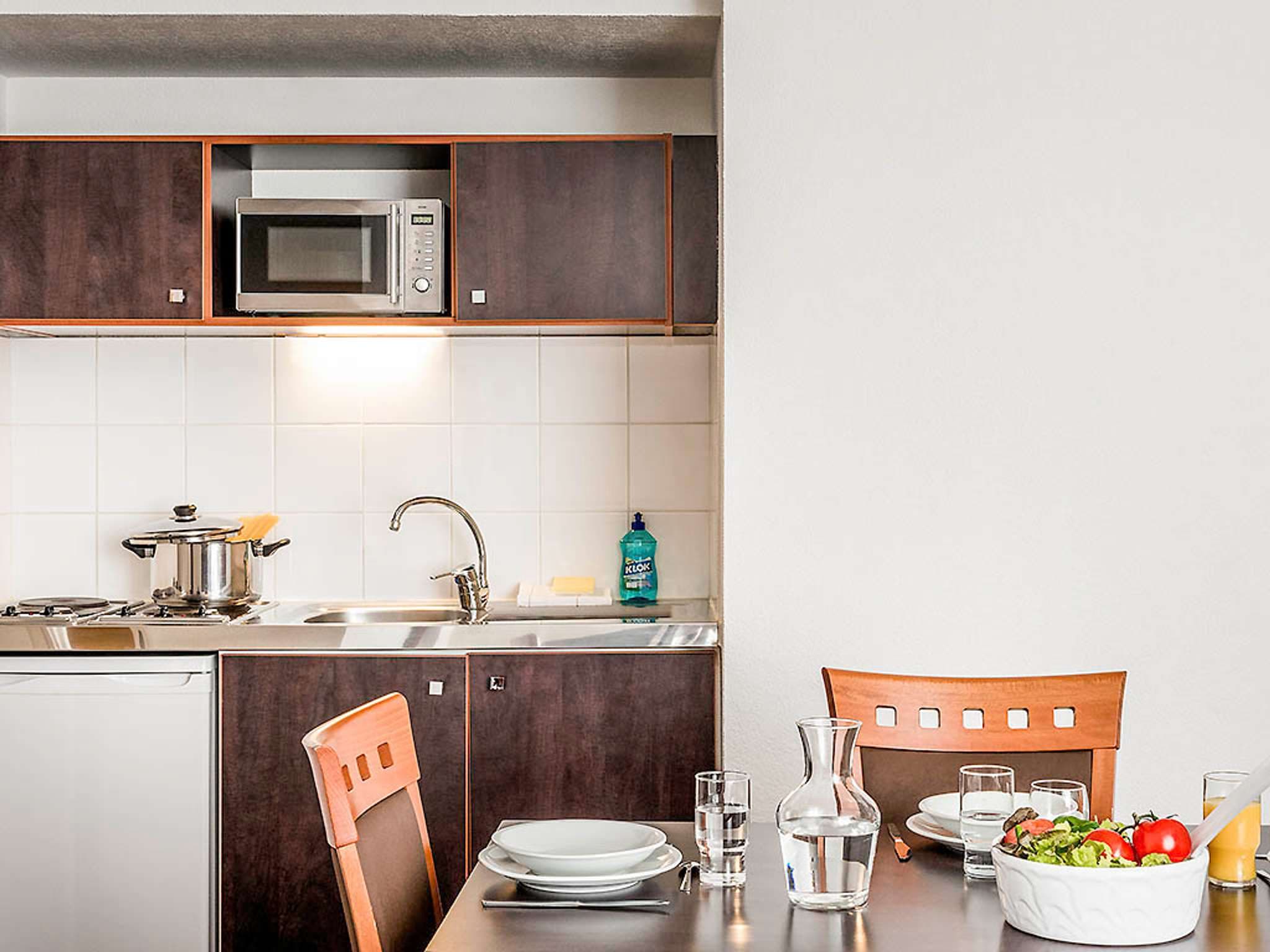 Adagio Access Paris Porte de Charenton Aparthotel