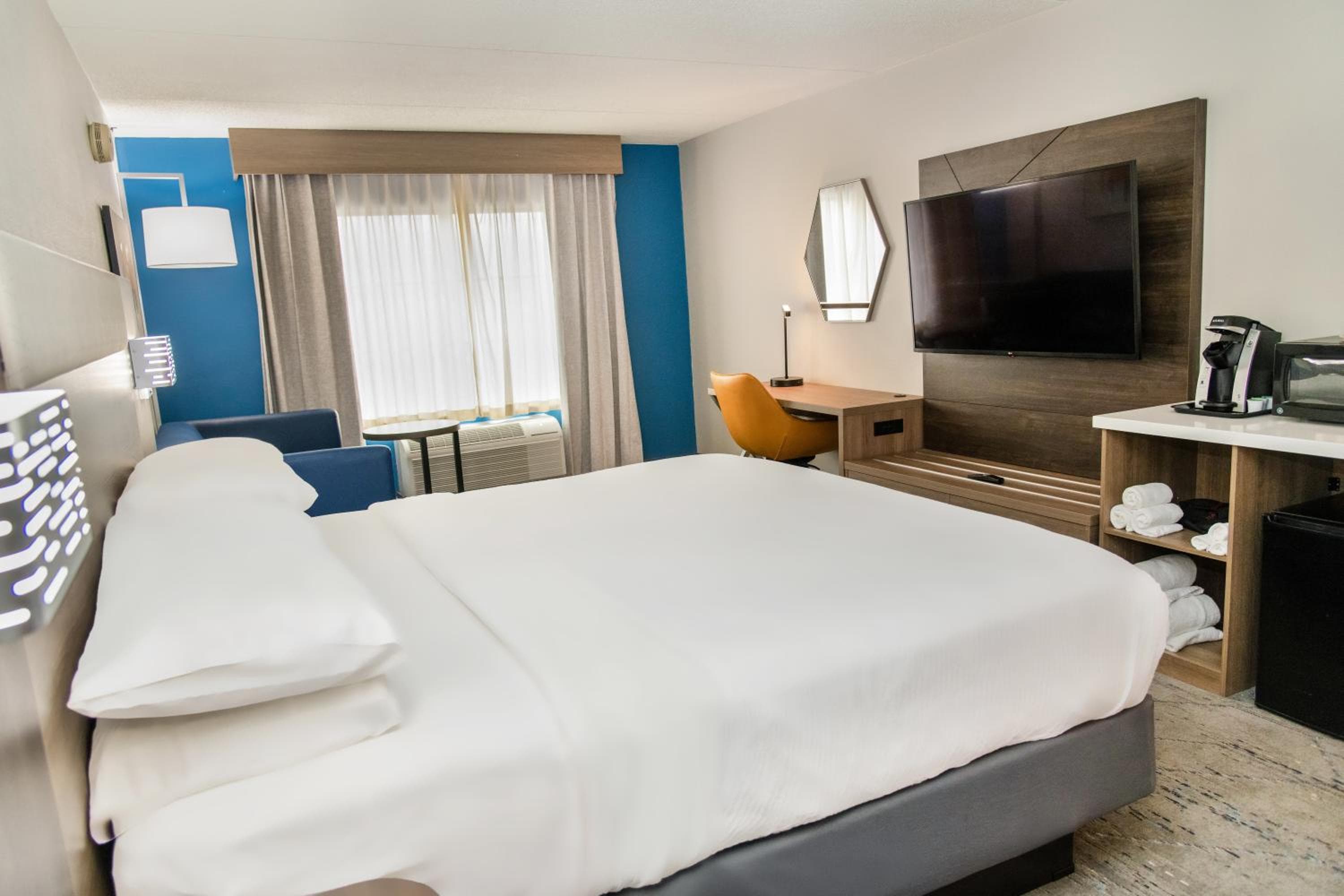 Holiday Inn Express Hotel & Suites Pittsburgh-South Side by IHG